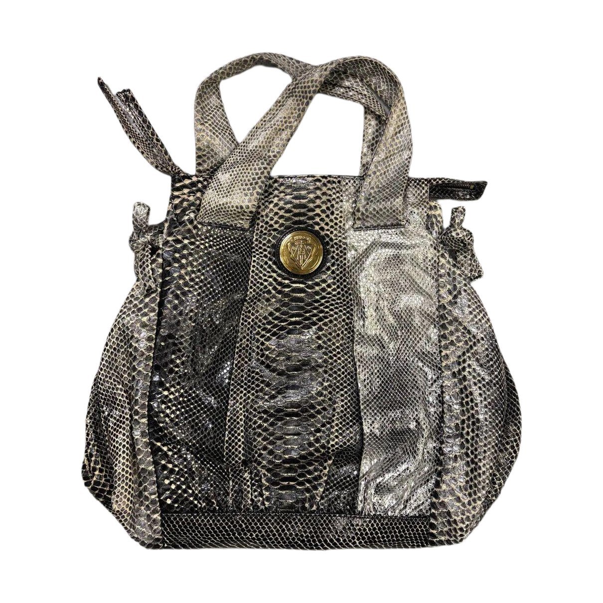 Leather travel bag