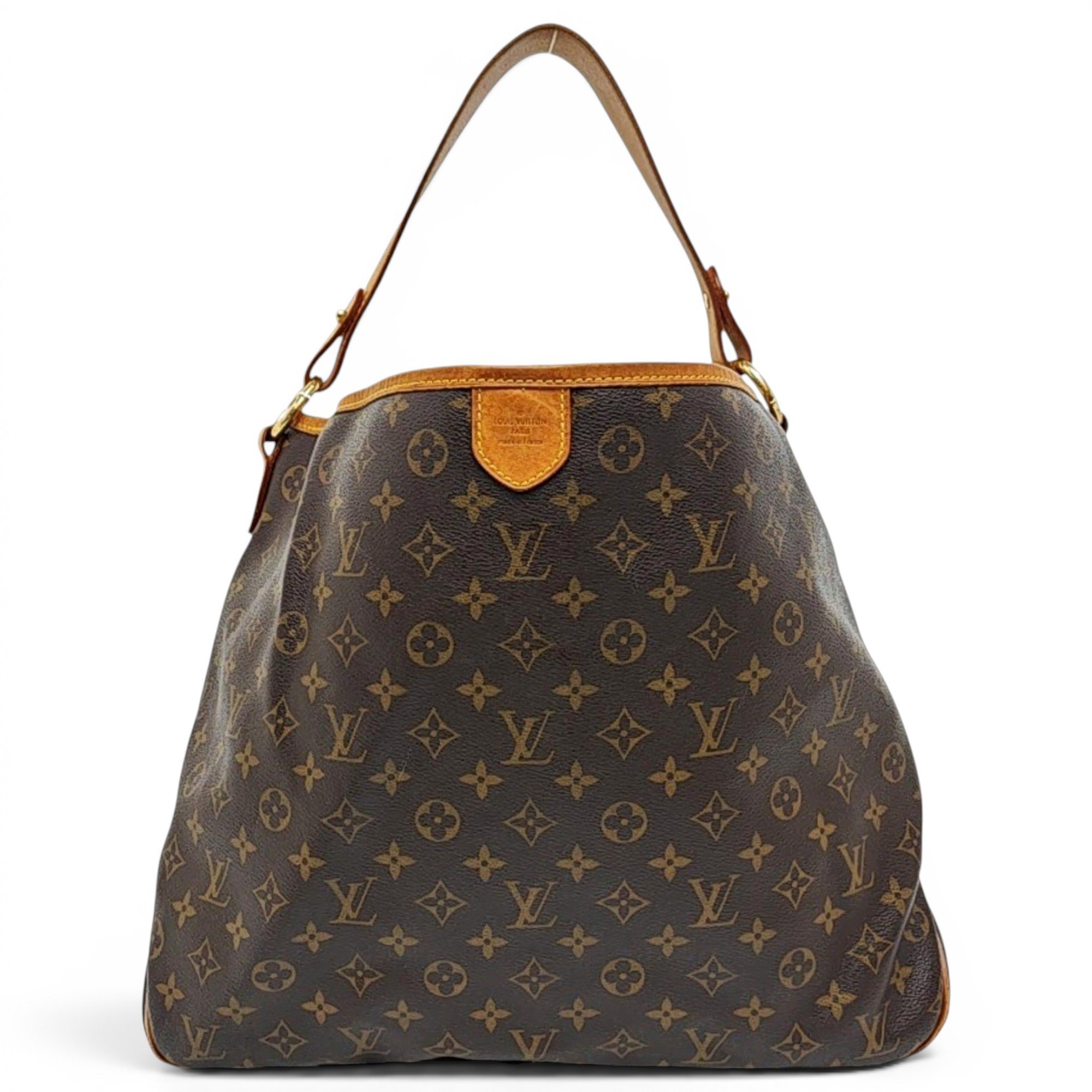Delightful cloth handbag