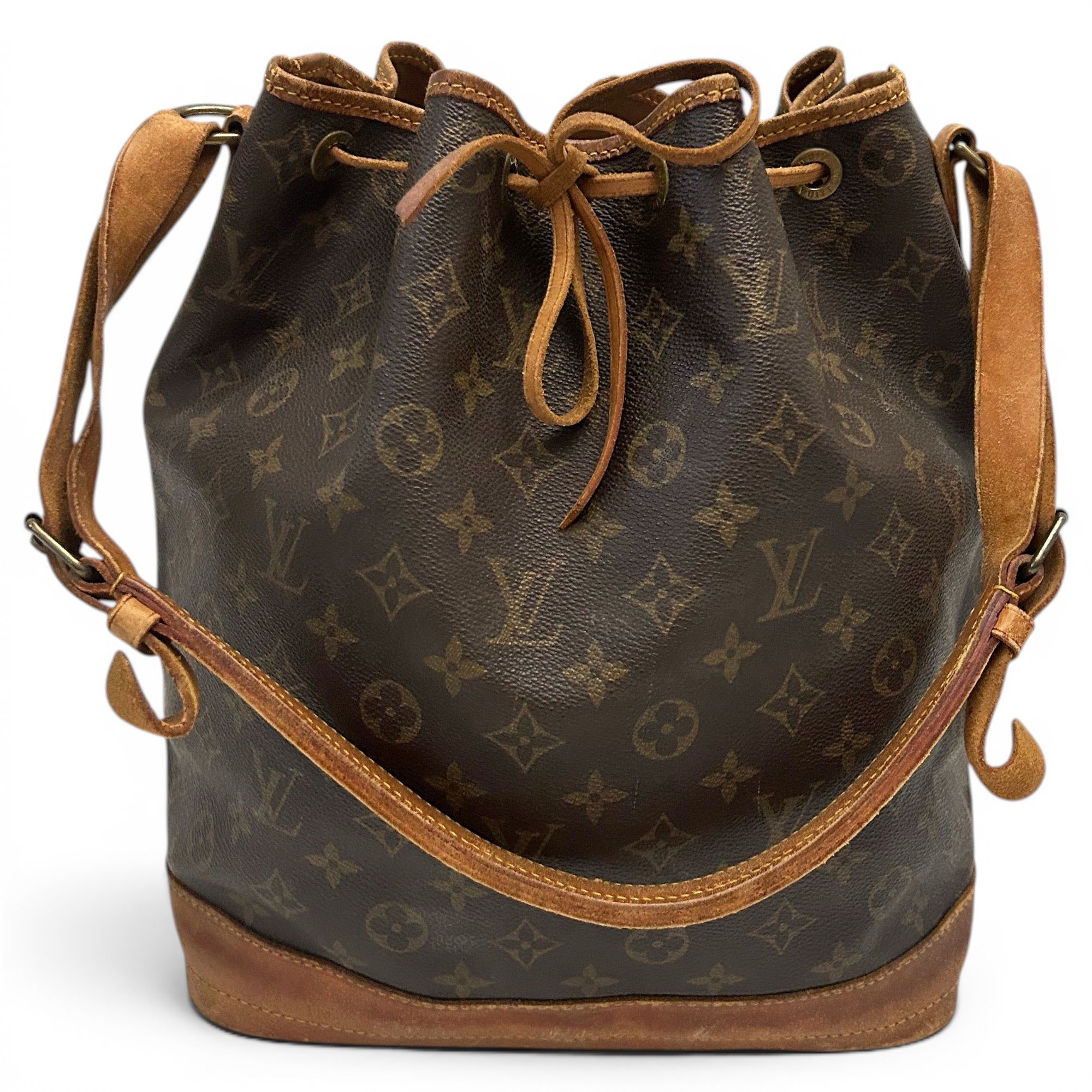 Noé leather handbag