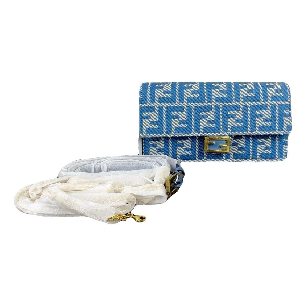 Baguette cloth handbag