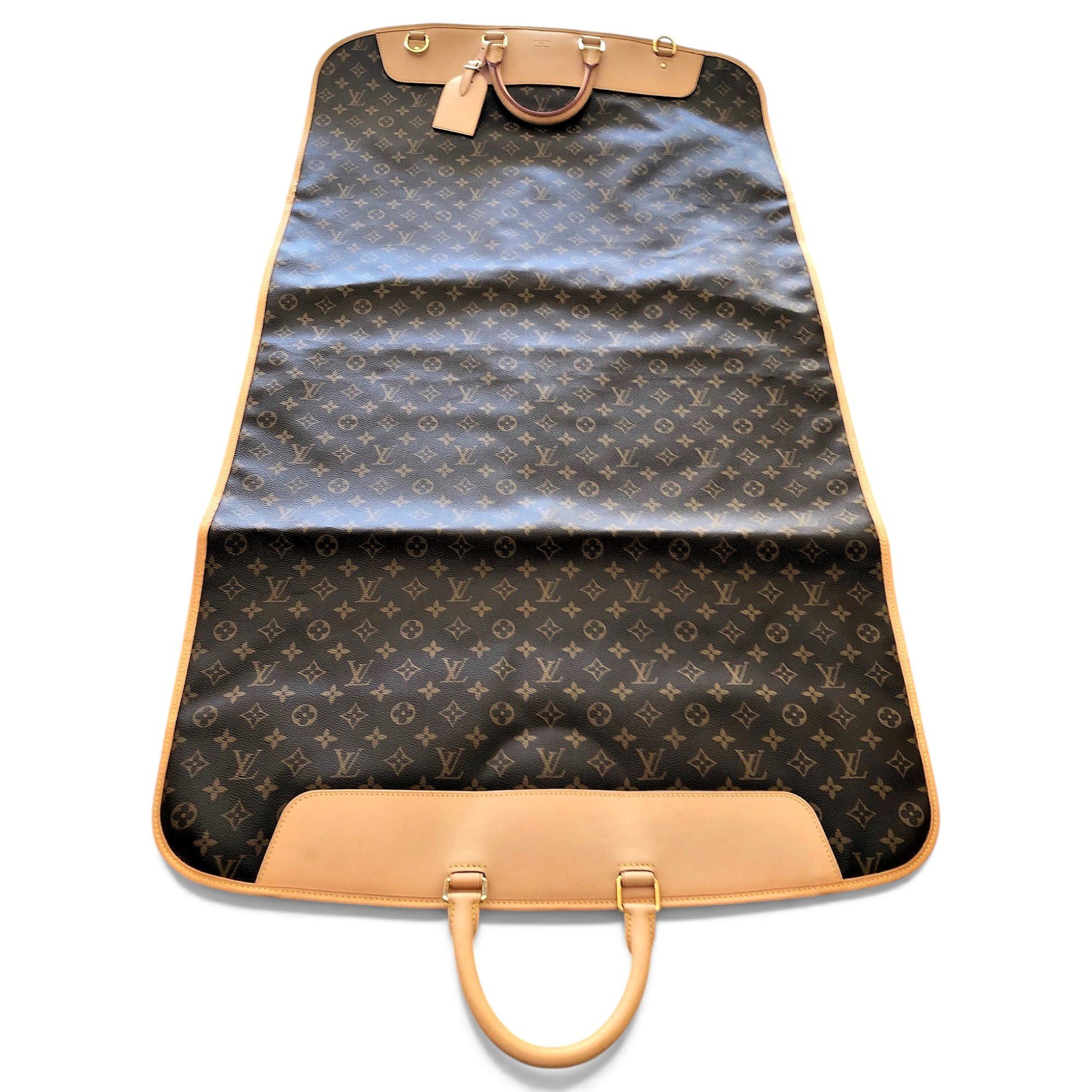 Garment patent leather travel bag