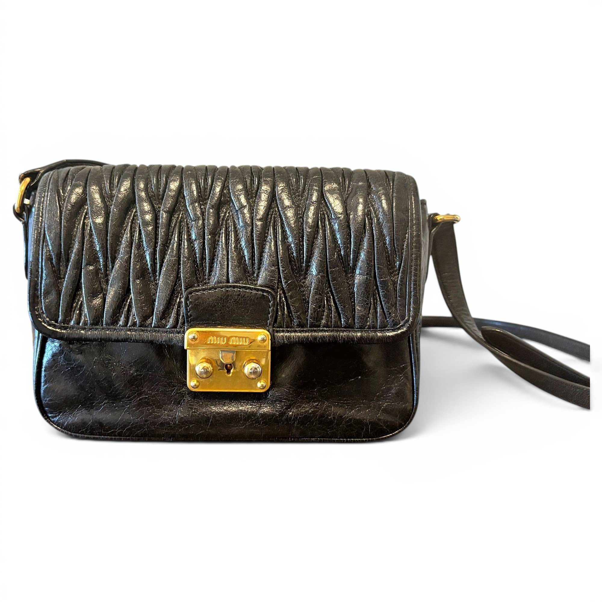 Matelassé leather handbag