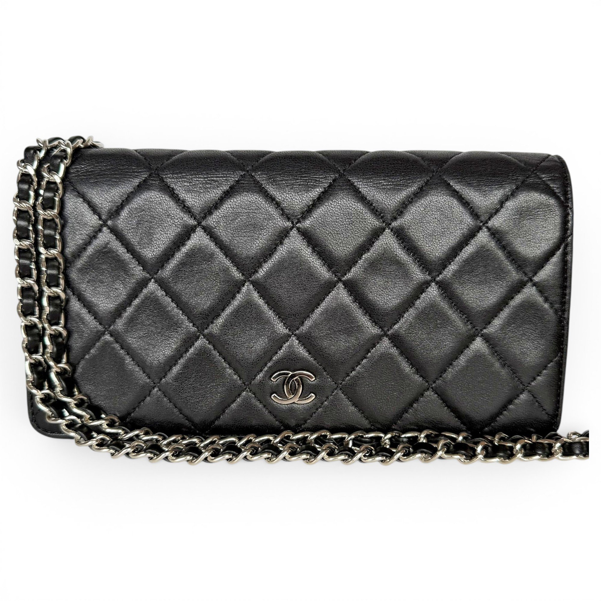 Wallet On Chain Timeless/Classique leather crossbody bag