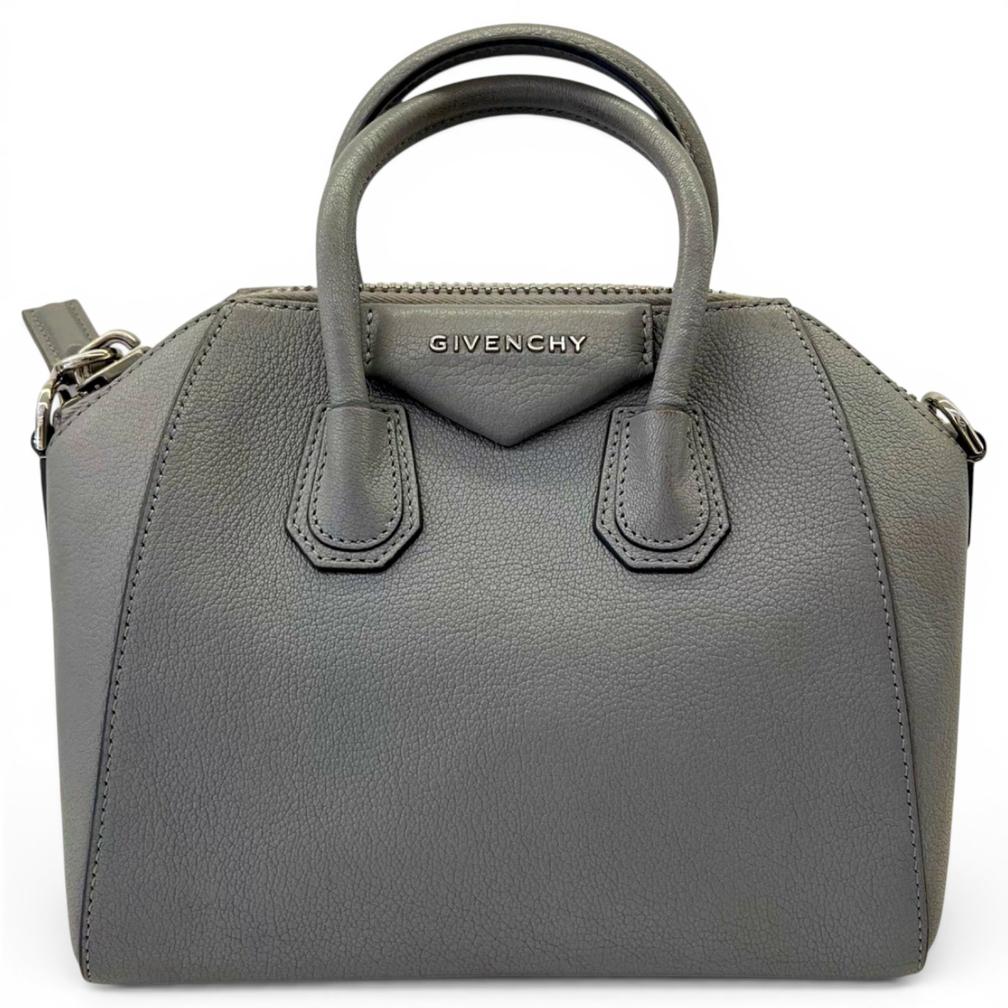 Antigona leather handbag