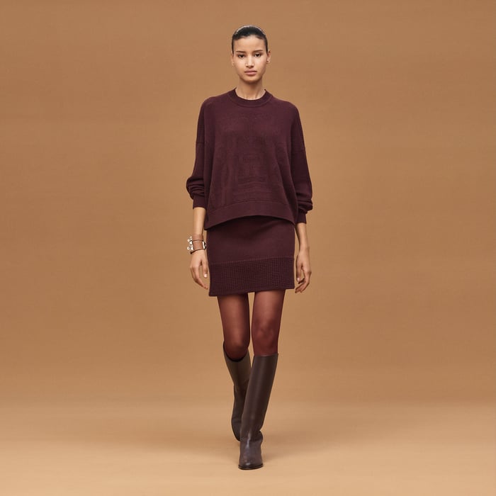 Rouge Bordeaux Cashmere "l'Enseigne Du Sellier" Long-sleeve Sweater