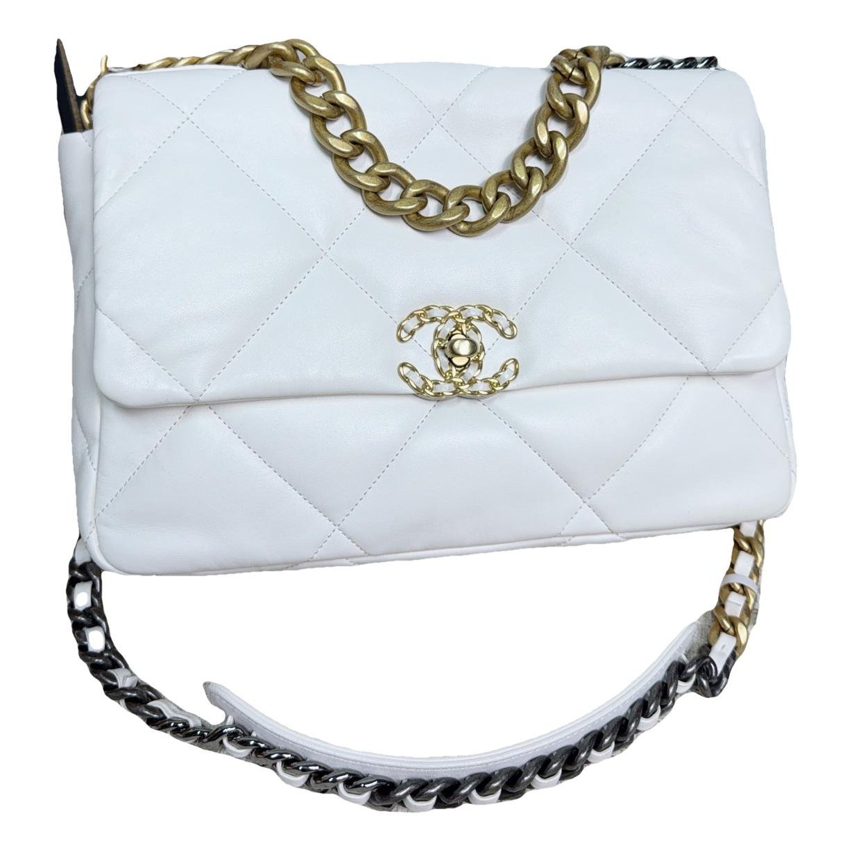 Chanel 19 leather handbag