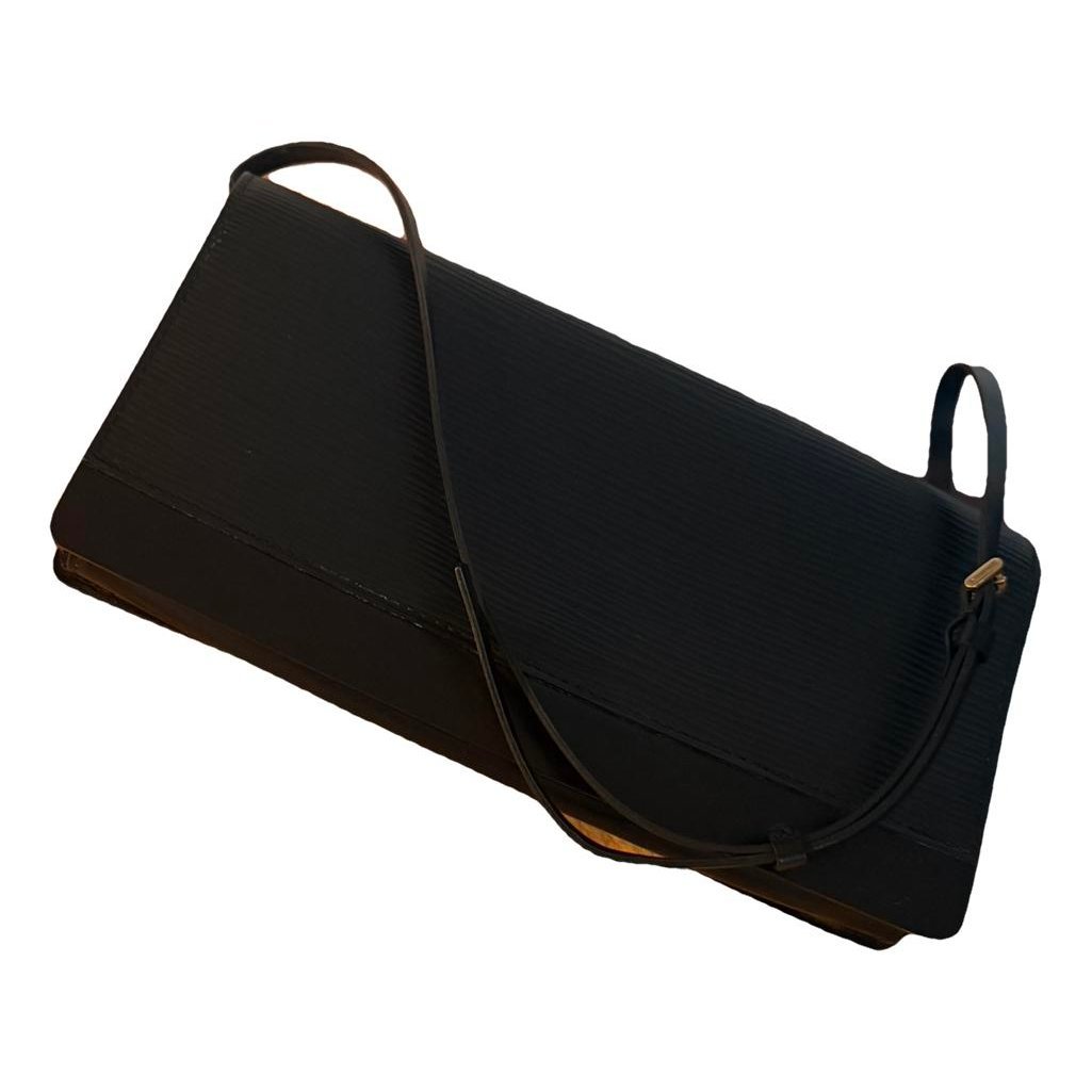 Sevigné vegan leather clutch bag