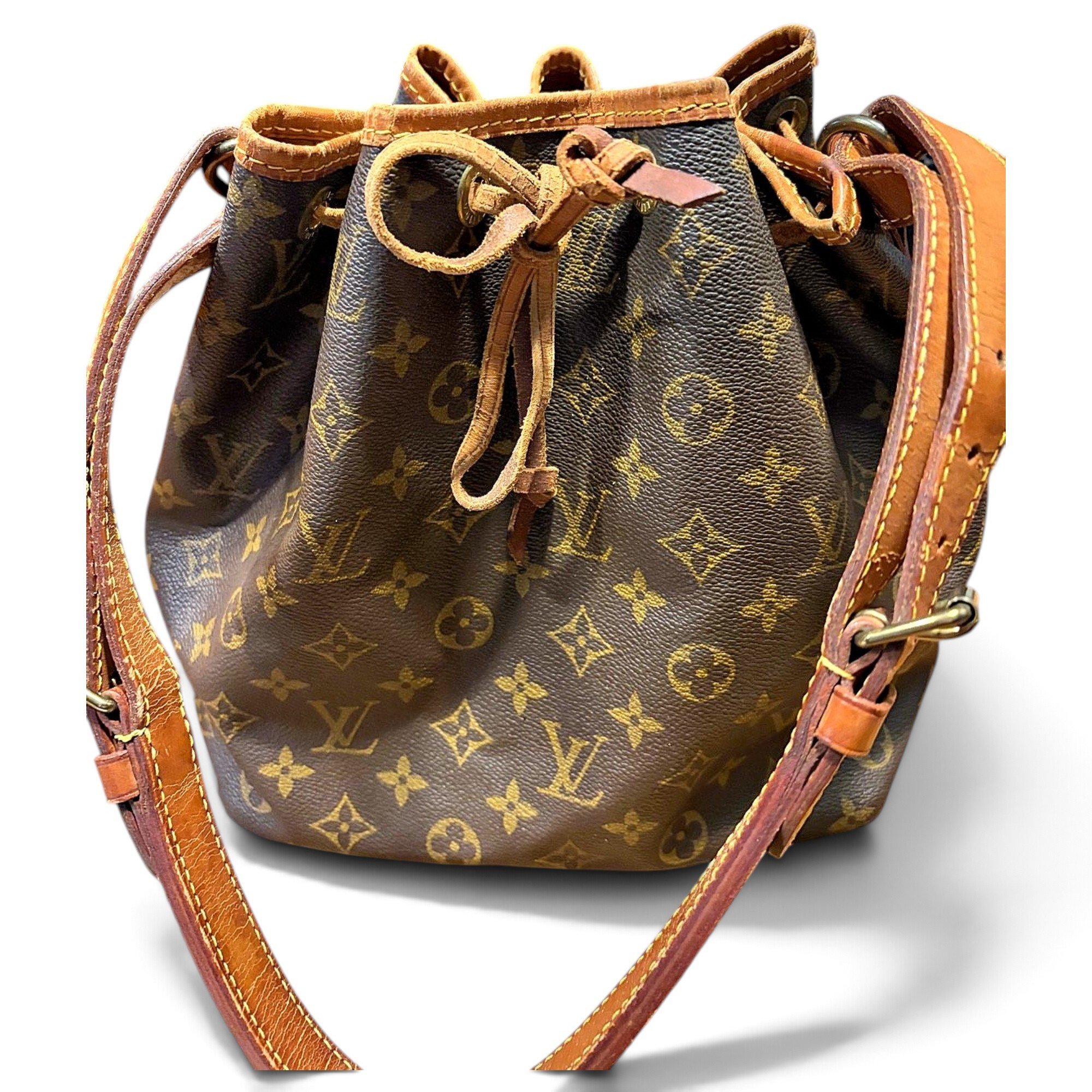 Noé leather handbag