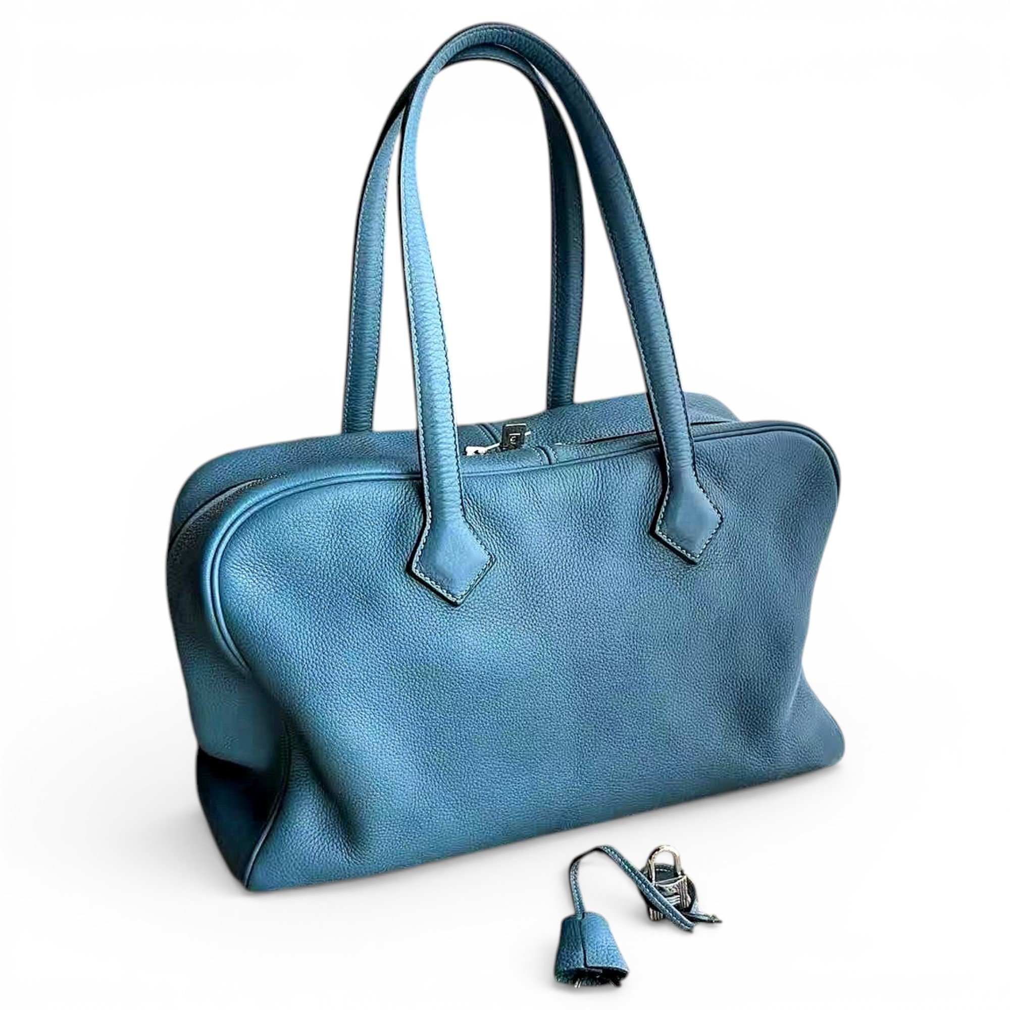 Victoria leather handbag