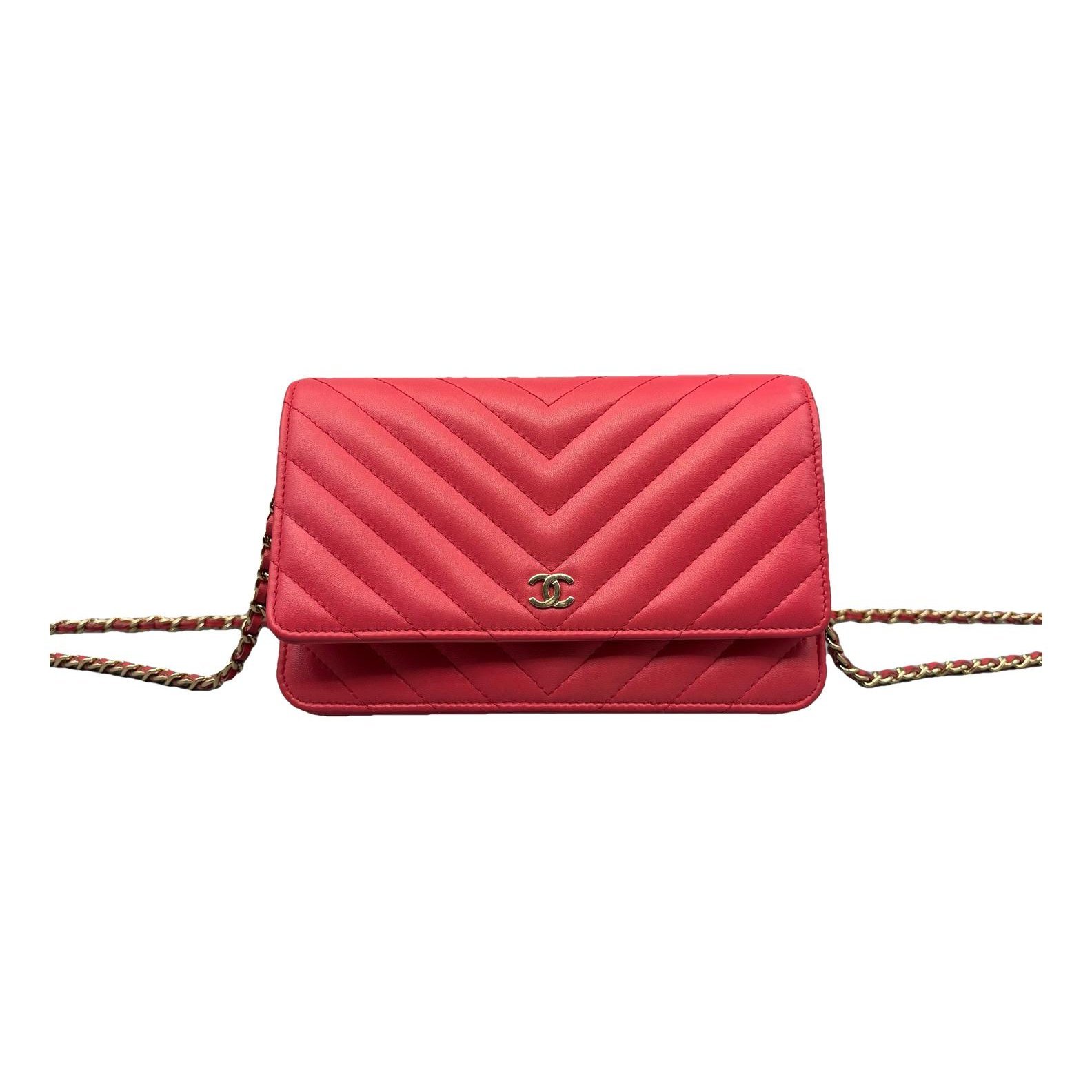 Wallet On Chain Timeless/Classique leather crossbody bag