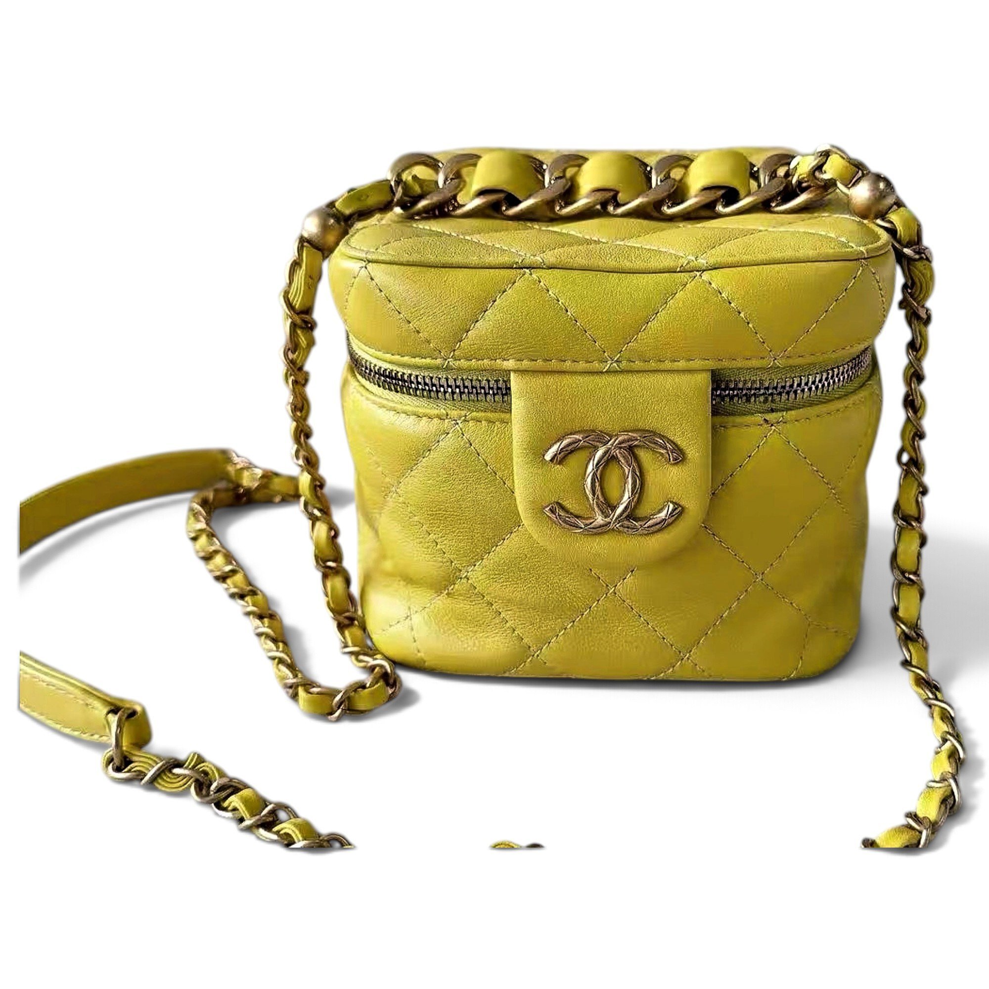 Trendy CC Vanity leather handbag