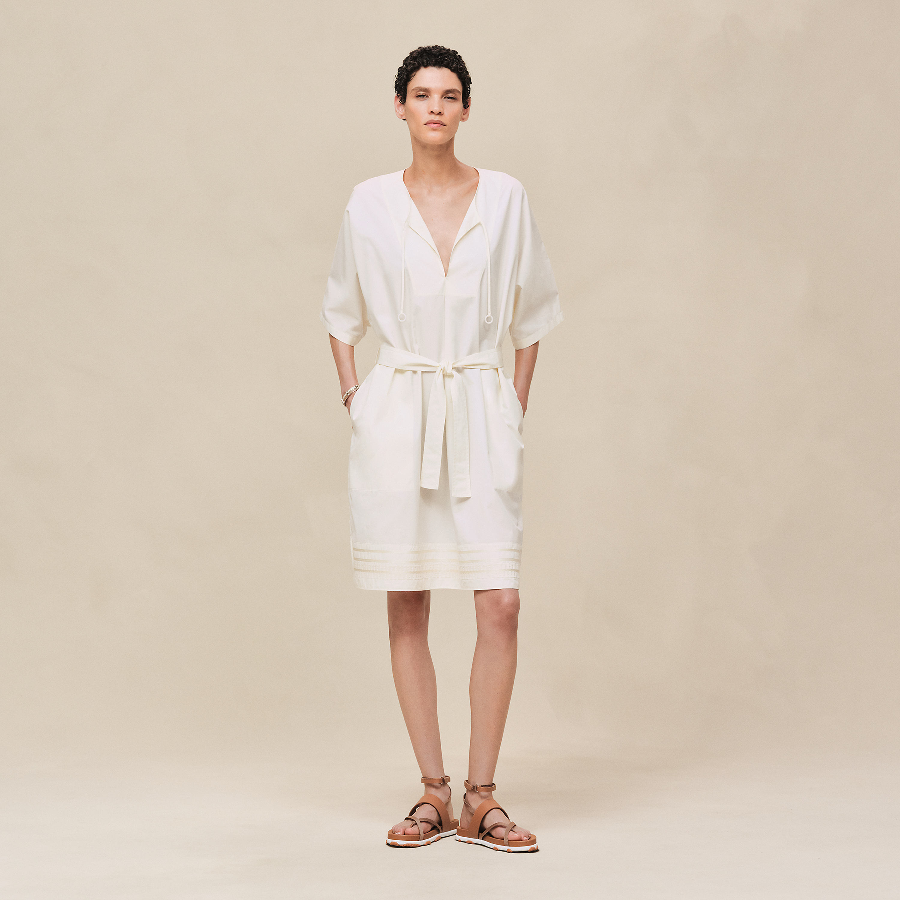 Caftan de plage brodé