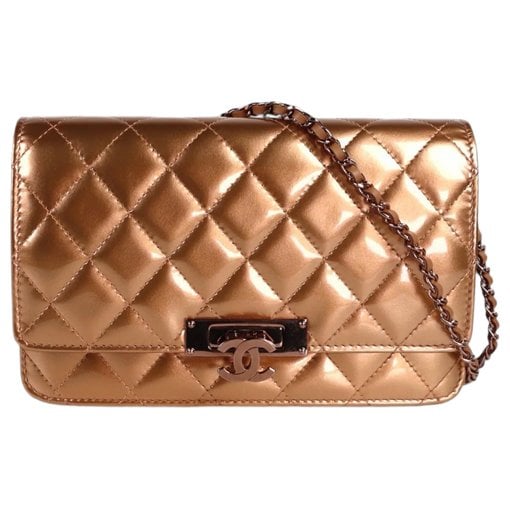 Wallet On Chain patent leather handbag