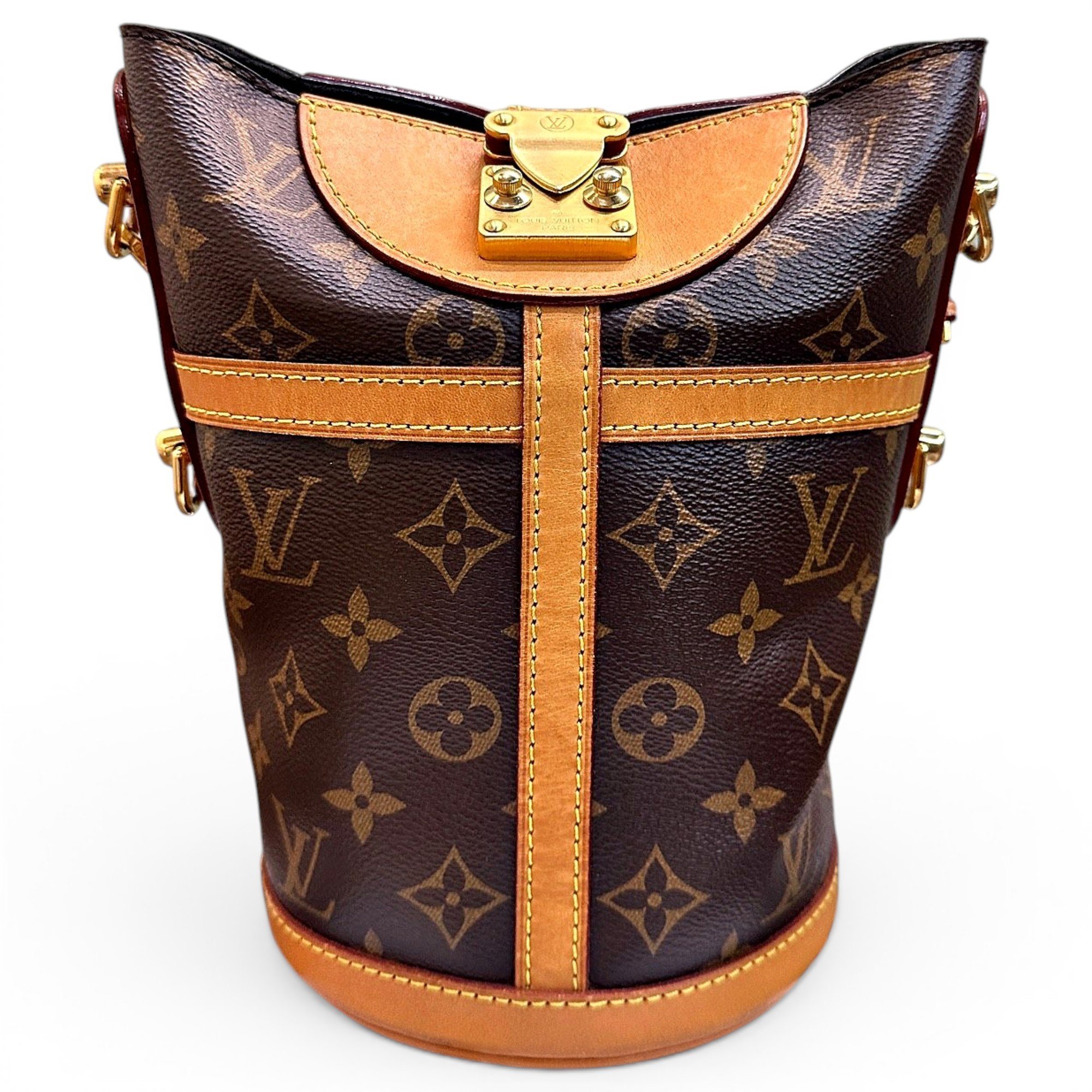 Patent leather handbag