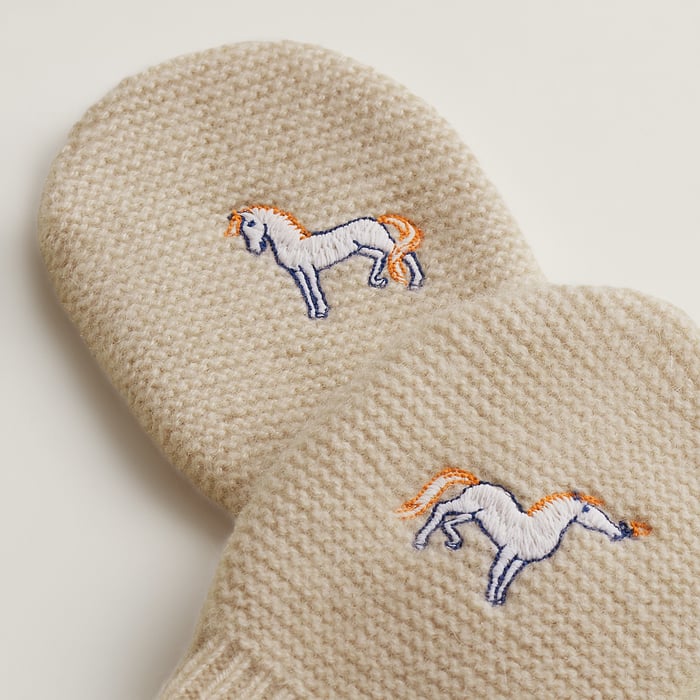 Biscuit Cabriole Mittens