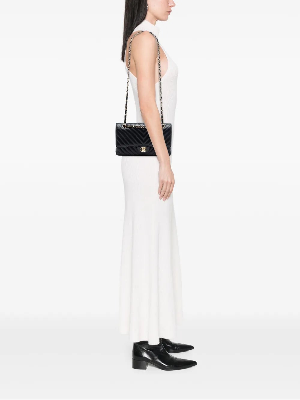 2018 Medium Classic Chevron Lambskin Double Flap shoulder bag