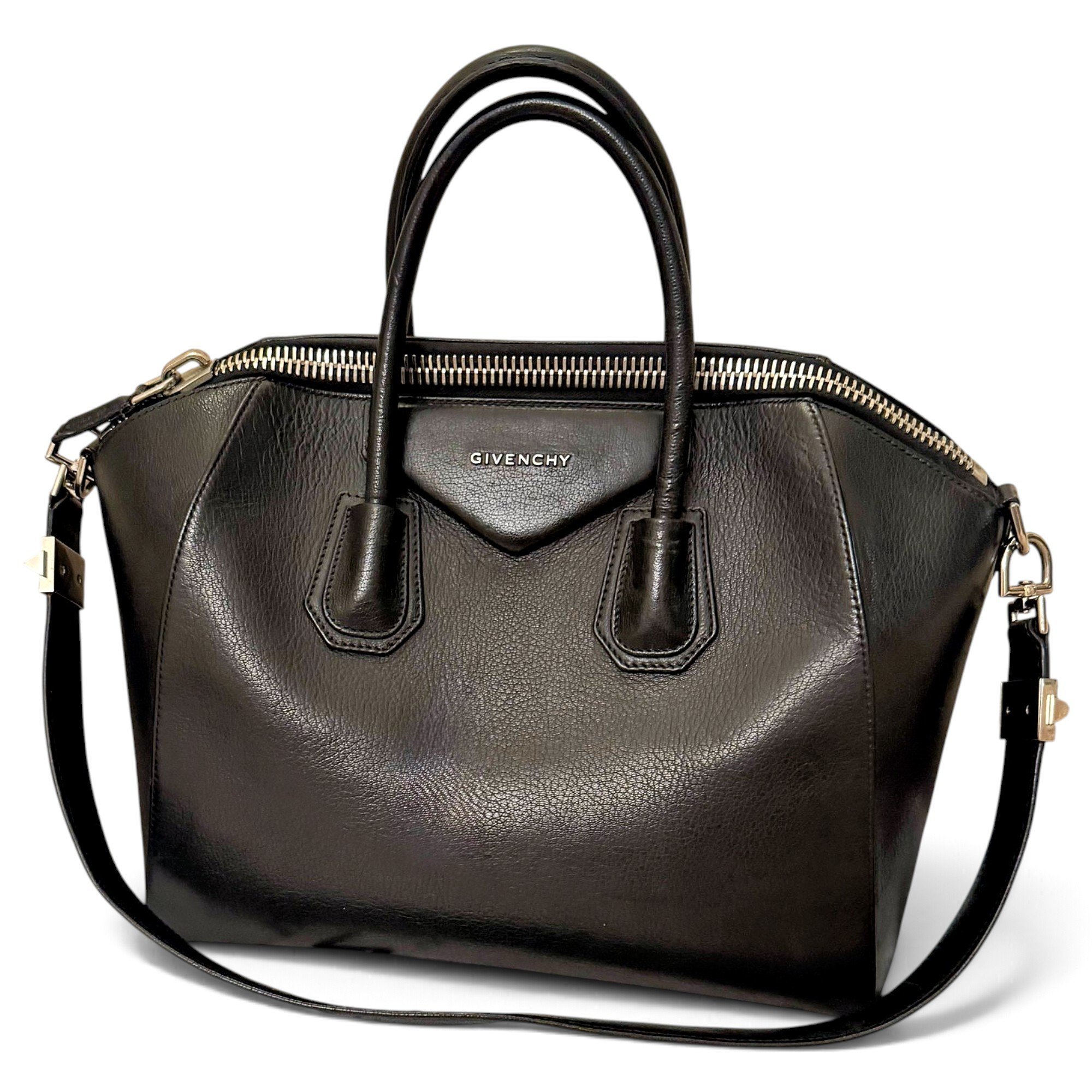 Antigona leather handbag