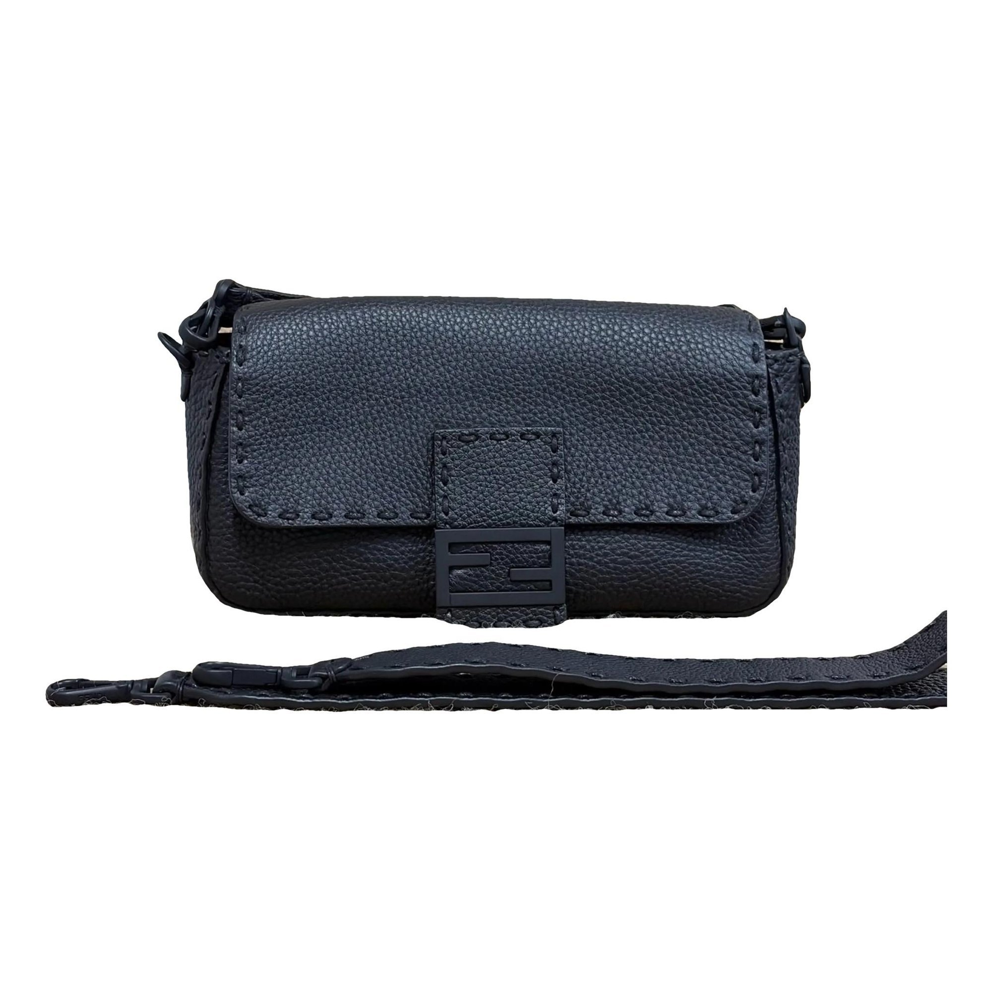 Baguette leather handbag