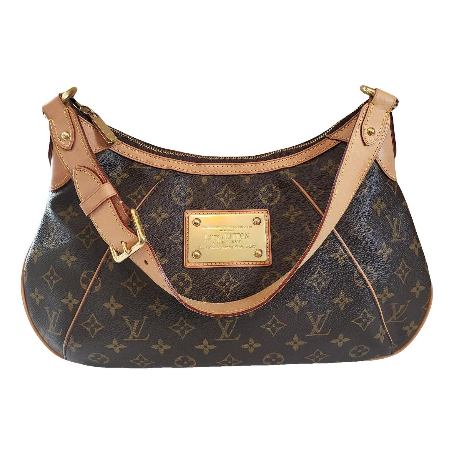 Thames leather handbag