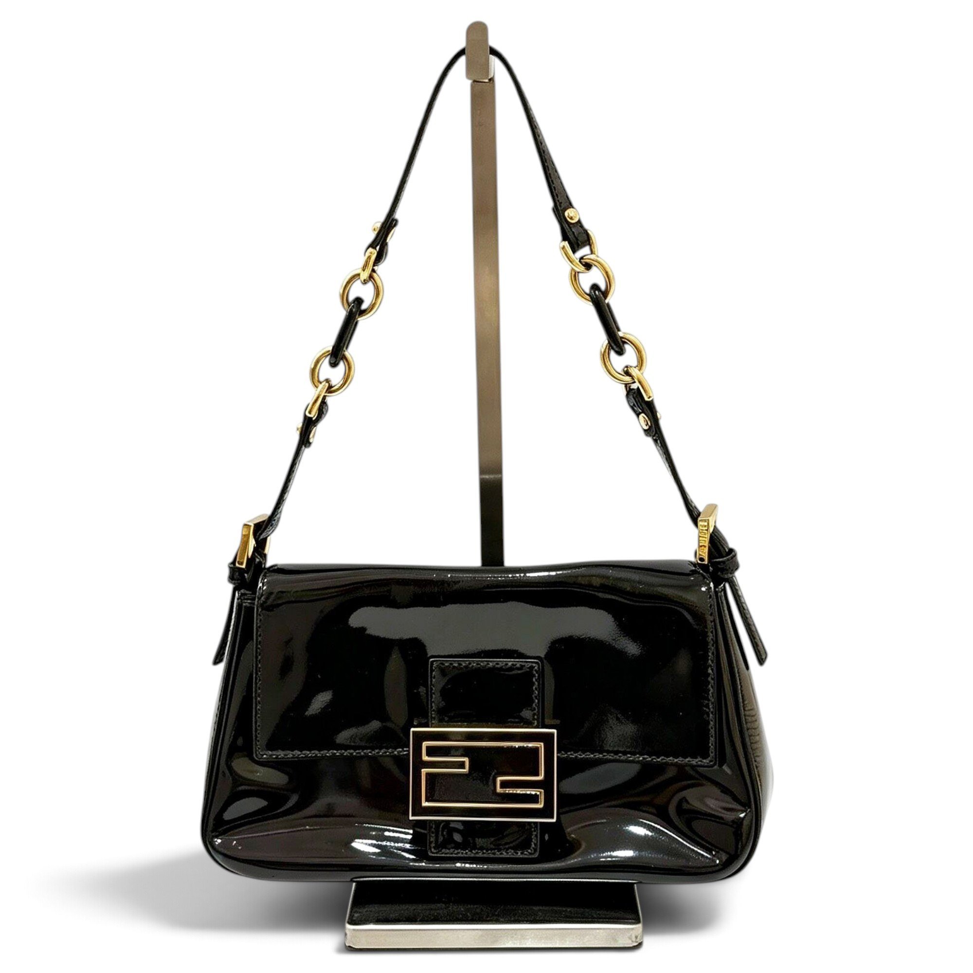 Baguette Chain Midi patent leather handbag