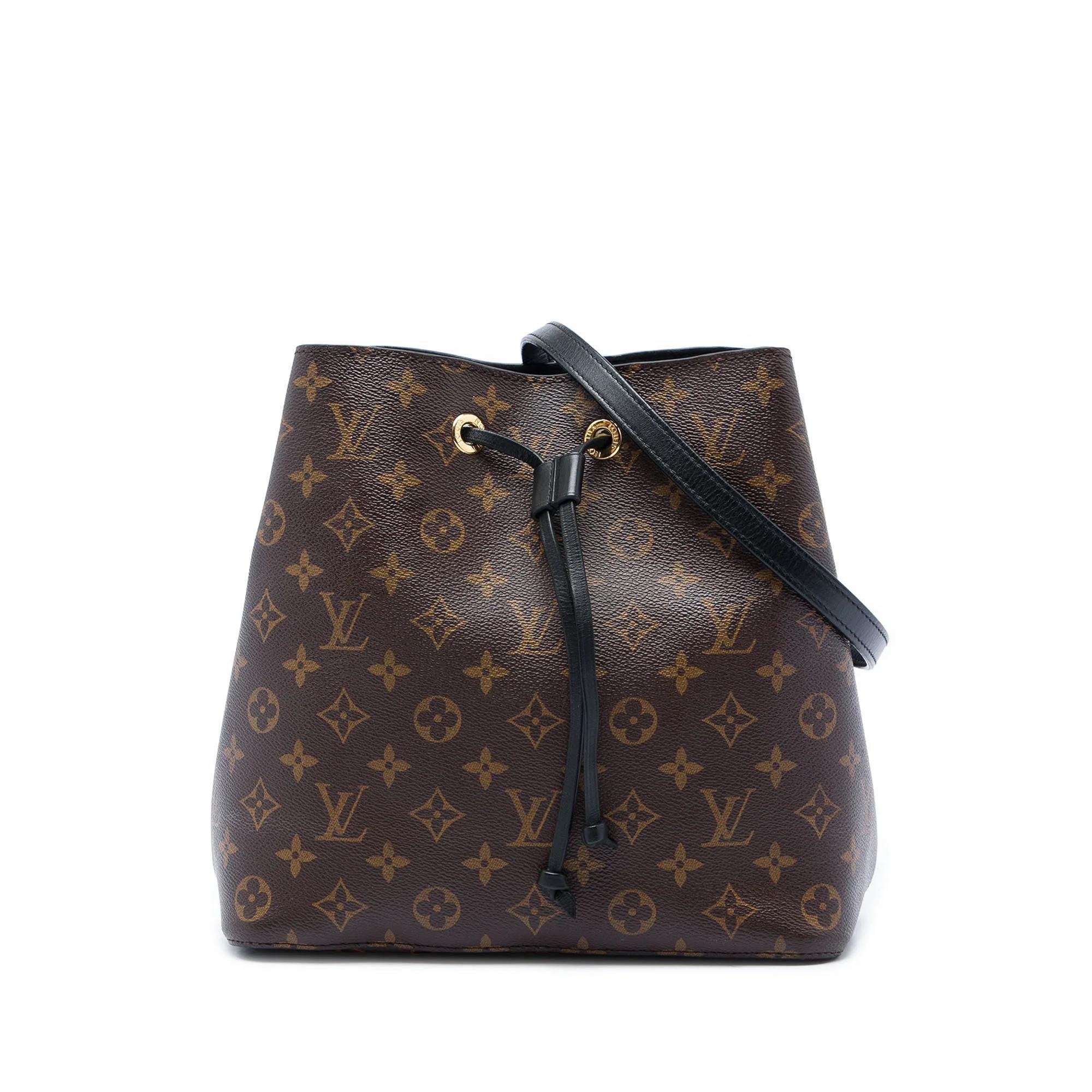 Bucket leather tote
