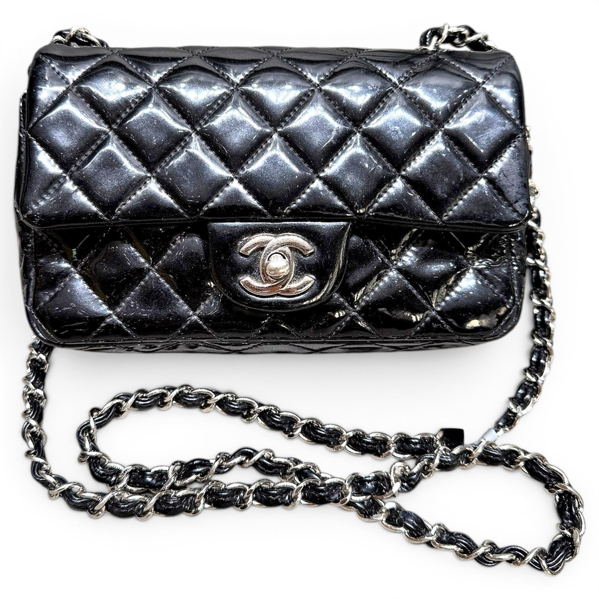 Timeless/Classique patent leather handbag
