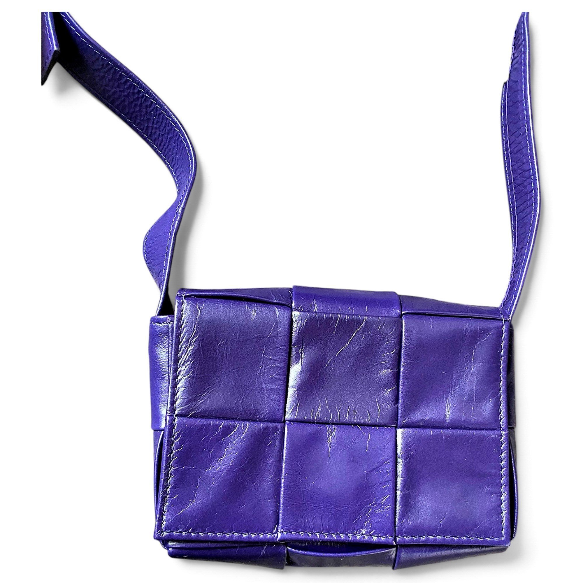 Cassette leather crossbody bag