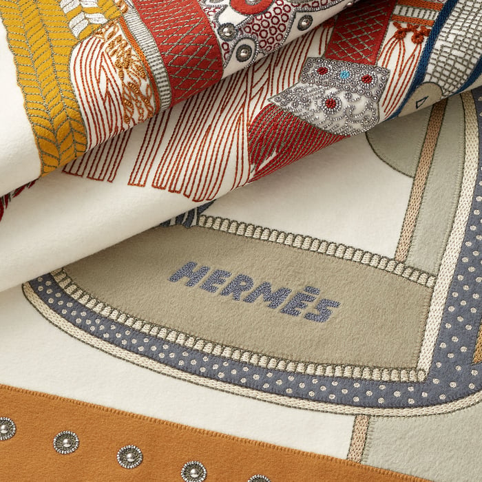 Fauve Selle De Dignitaire Blanket