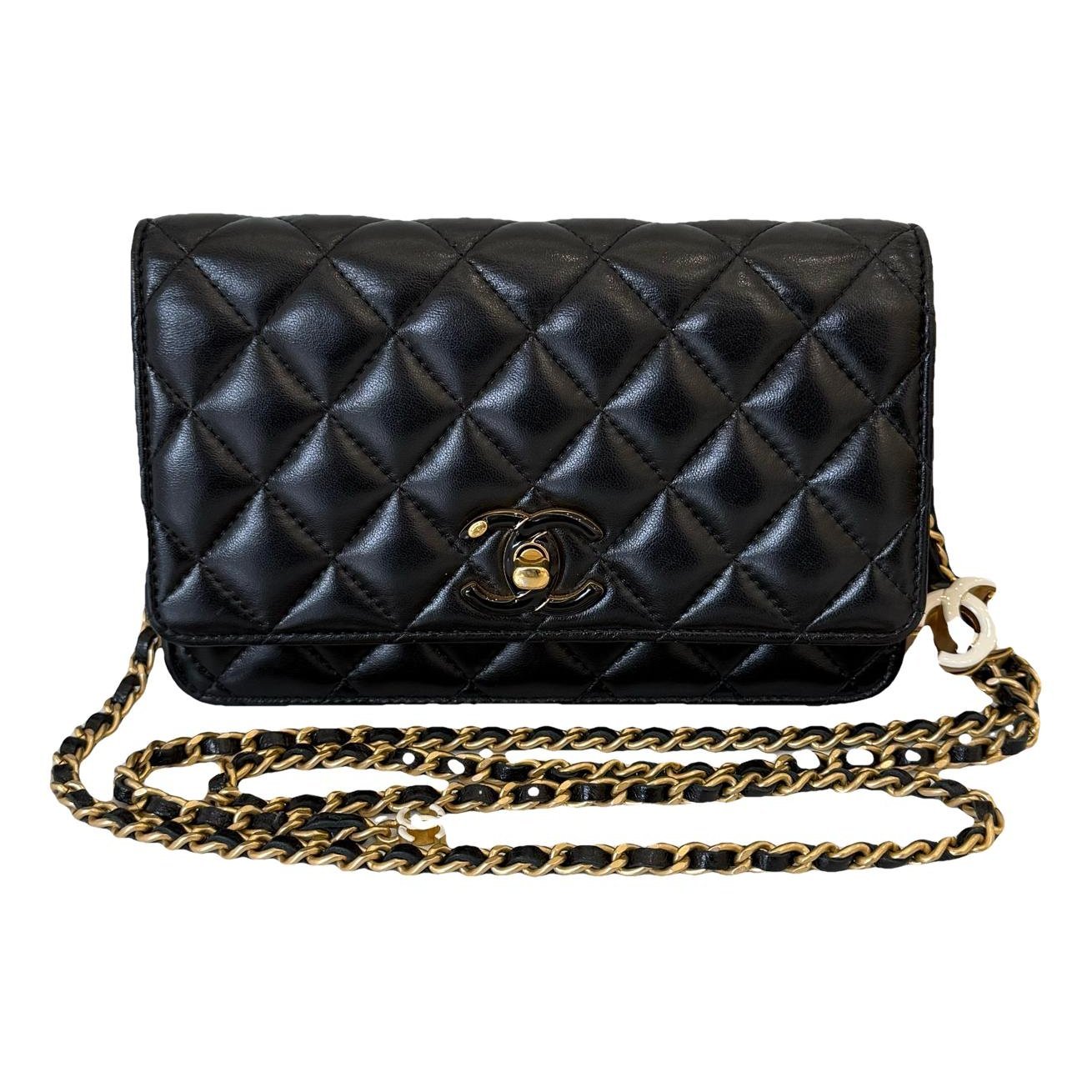 Wallet On Chain Timeless/Classique leather crossbody bag