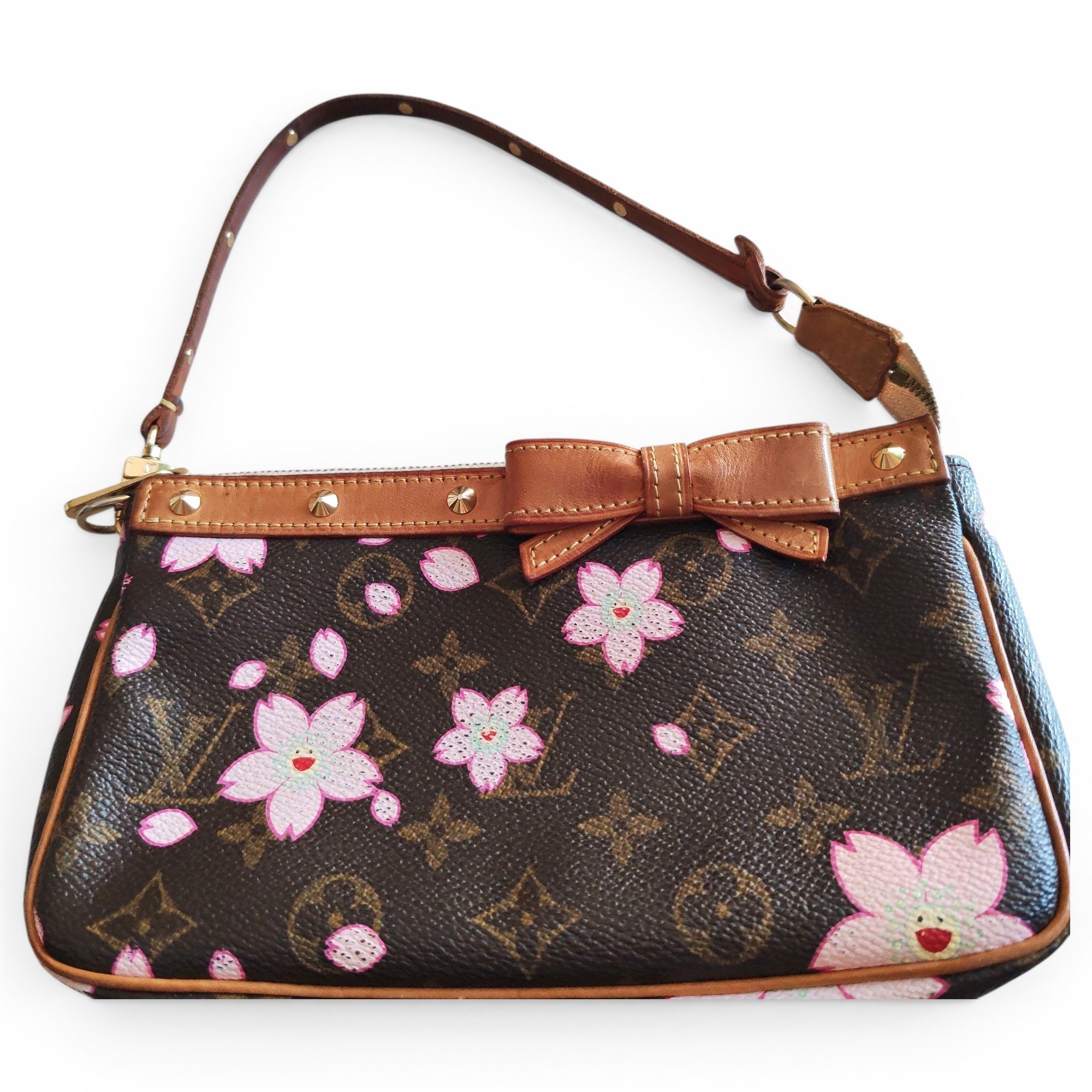 Leather clutch bag