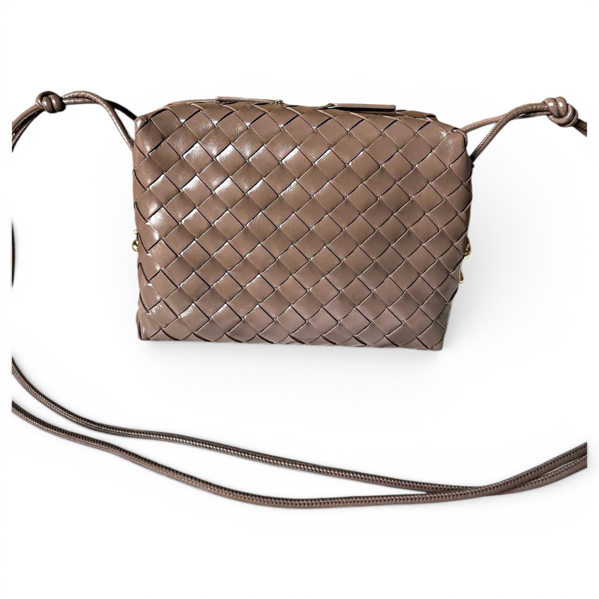 Loop leather handbag