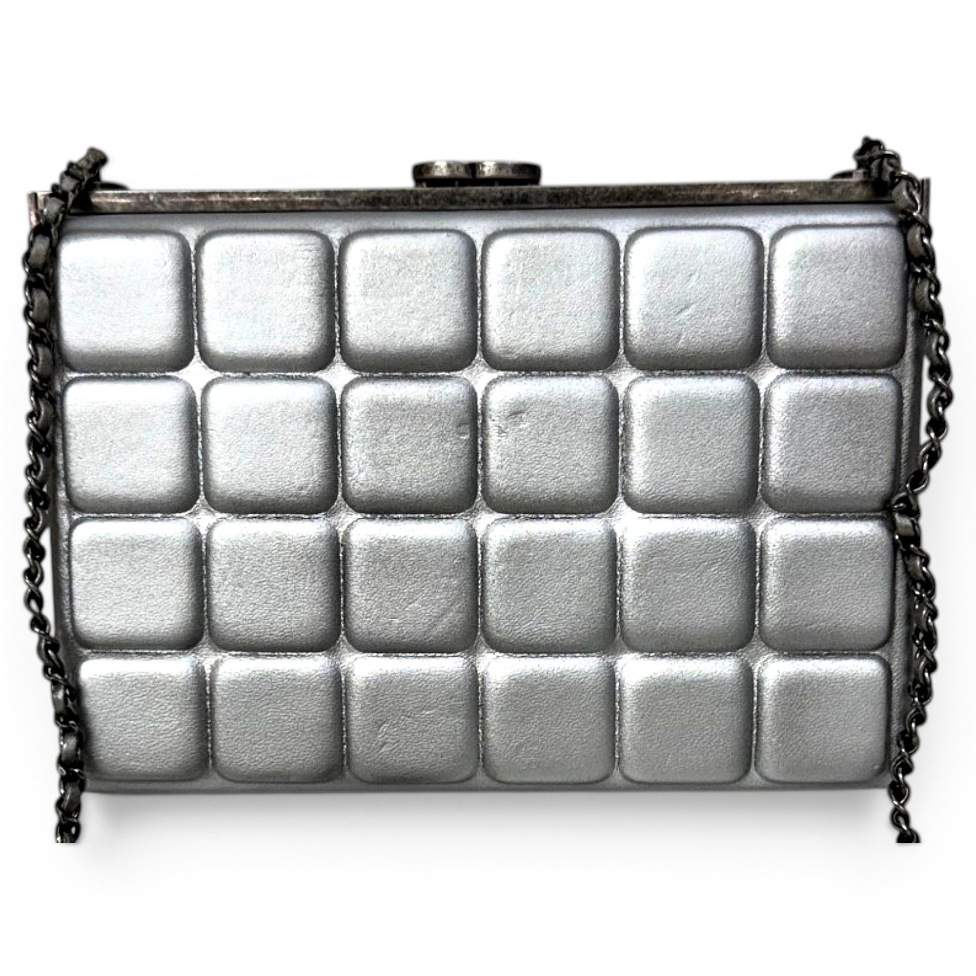 Timeless/Classique leather crossbody bag