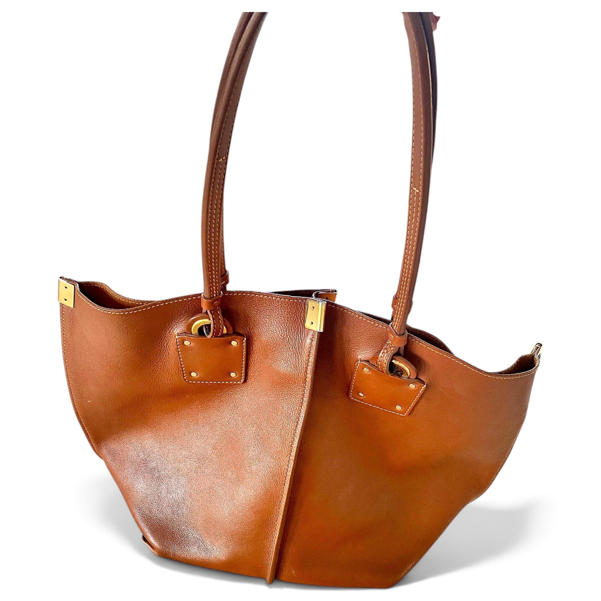 Leather tote