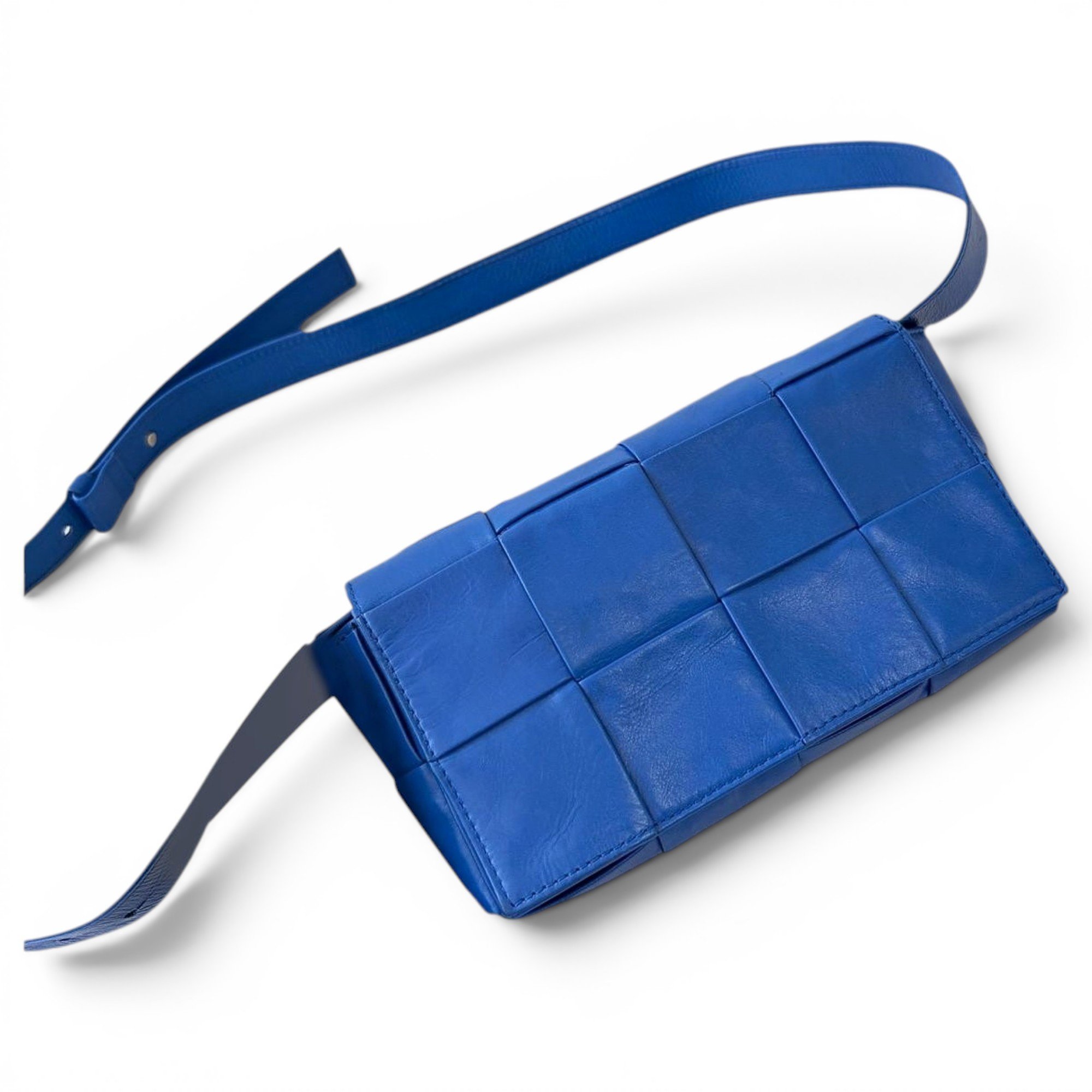 Cassette leather handbag