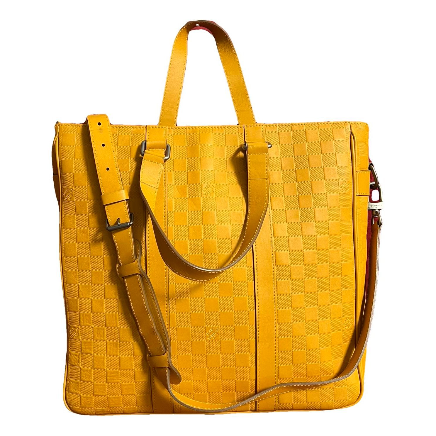 Leather travel bag