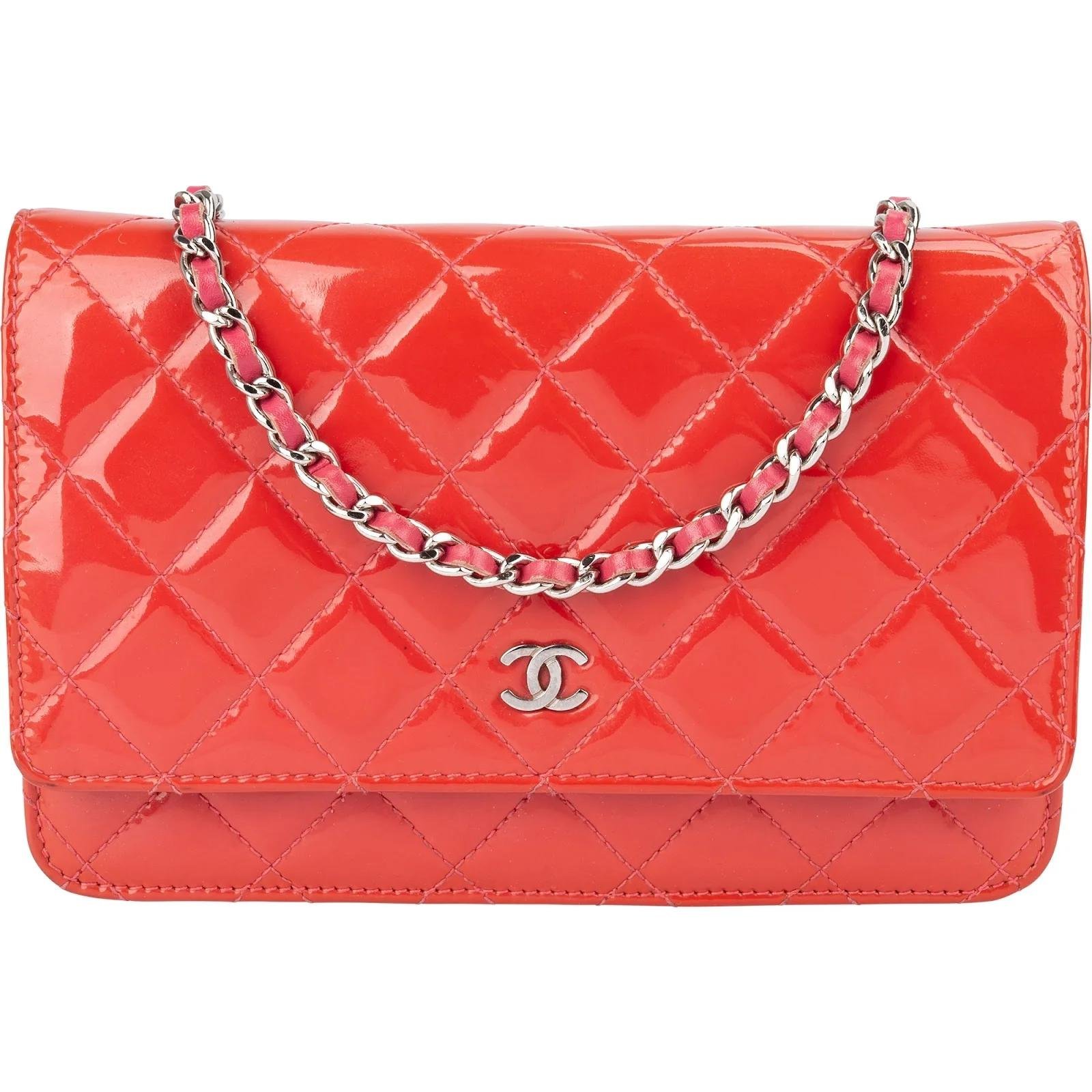 Wallet On Chain Timeless/Classique leather crossbody bag