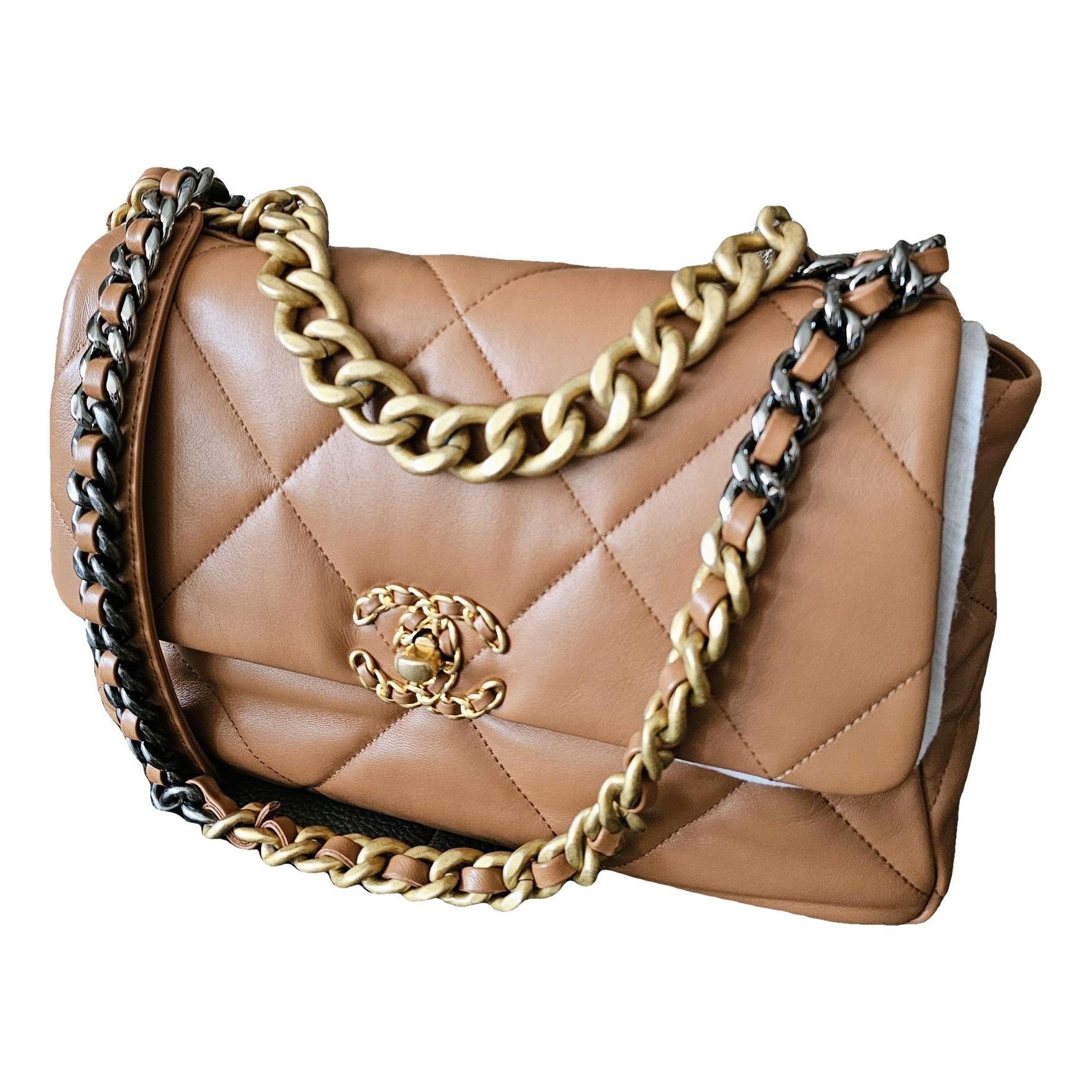 Chanel 19 leather crossbody bag