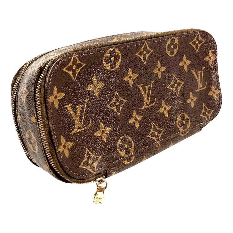 Cloth vanity case