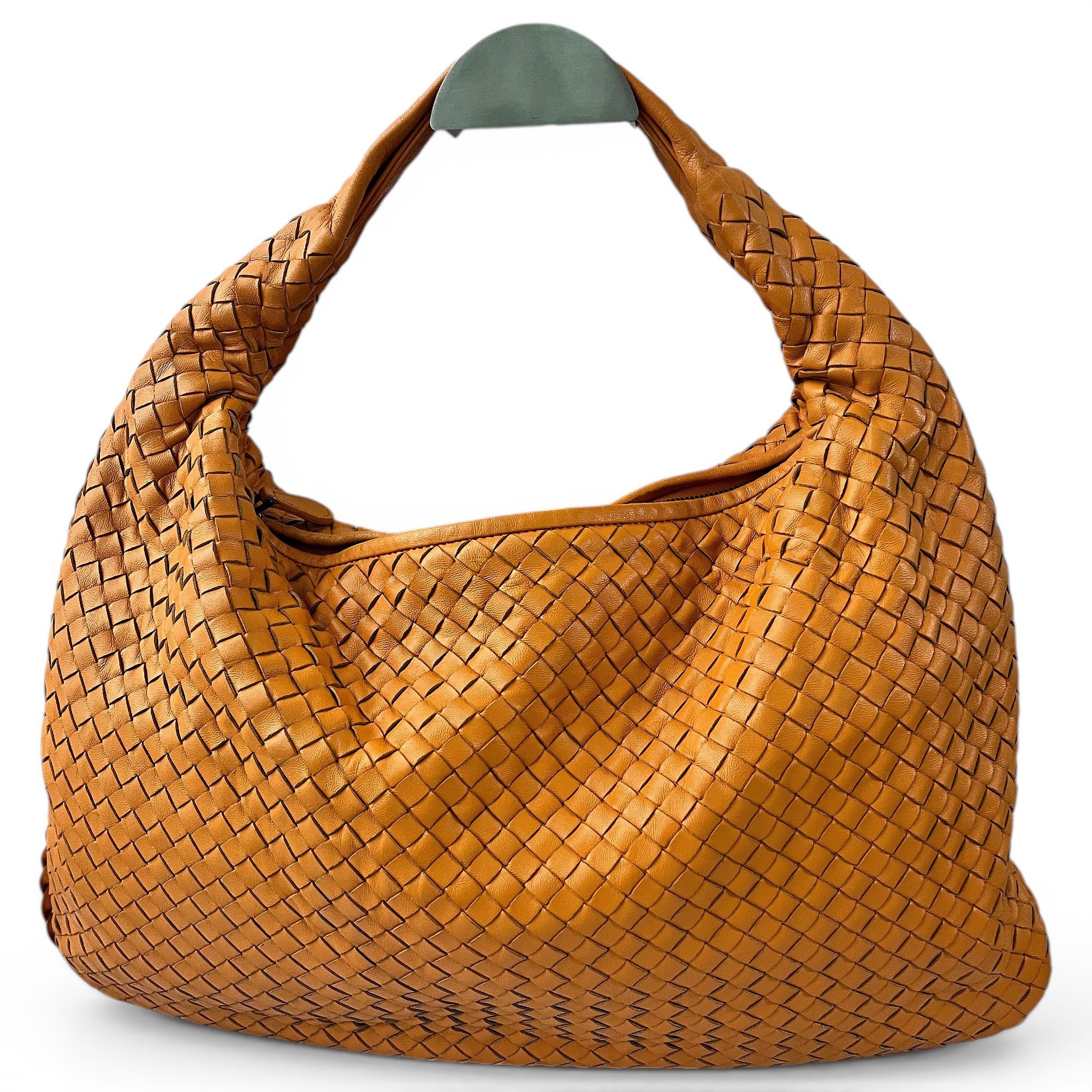 Veneta leather handbag