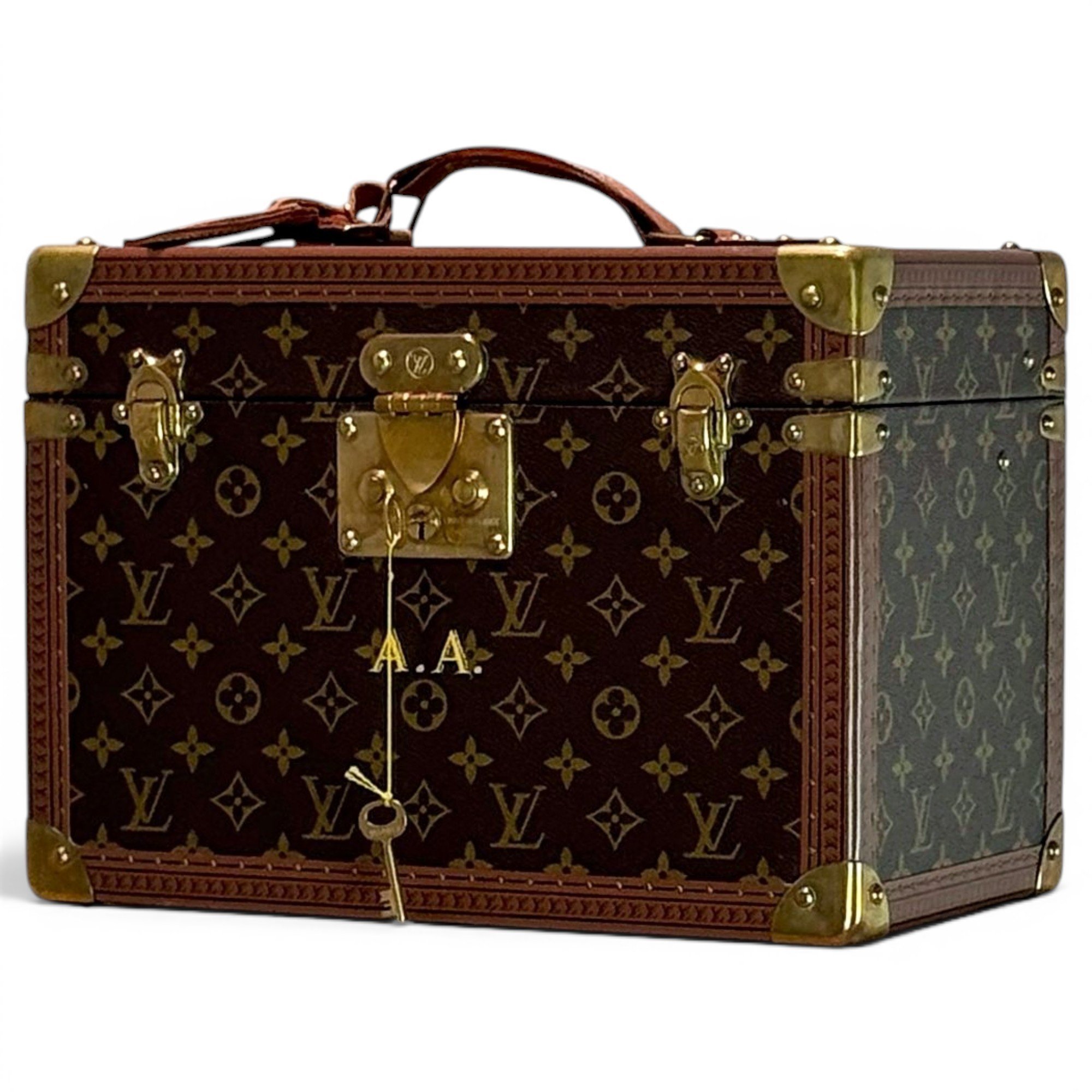 Leather travel bag