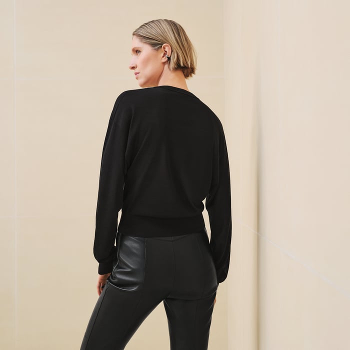 Noir Cashmere Long-sleeve Sweater