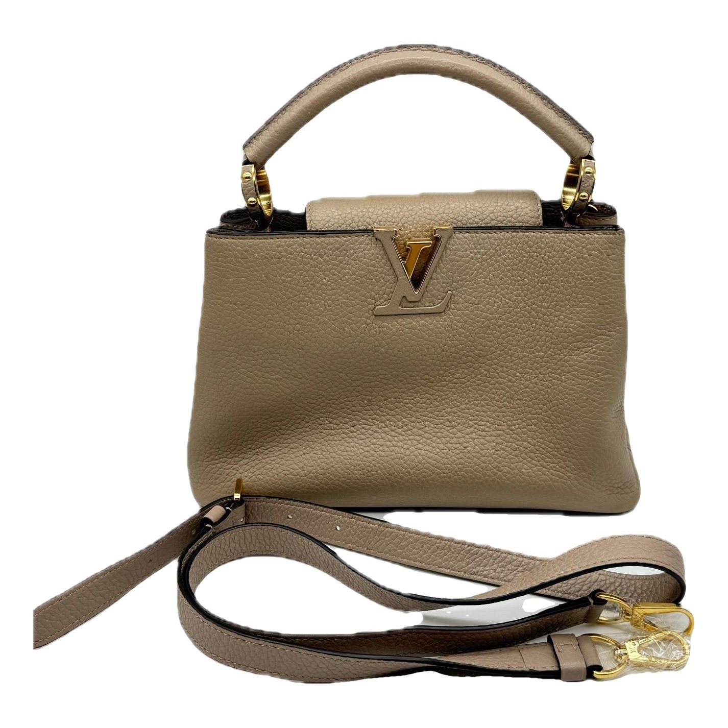 Capucines leather handbag