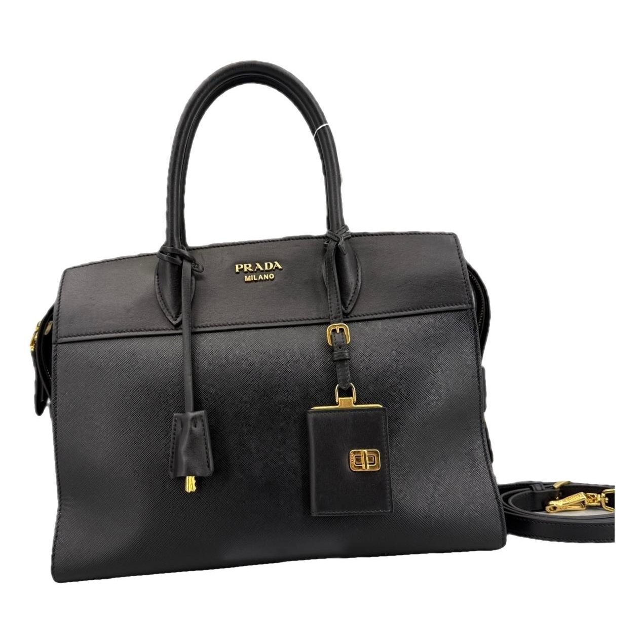 Leather handbag