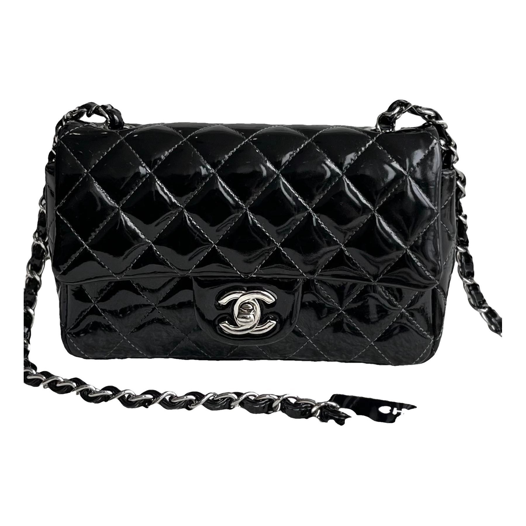 Timeless/Classique leather crossbody bag