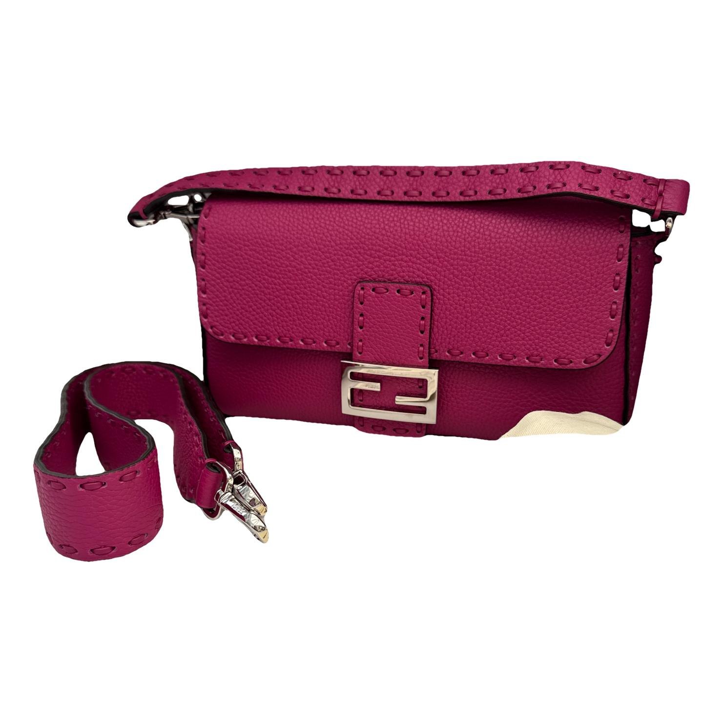 Baguette leather handbag