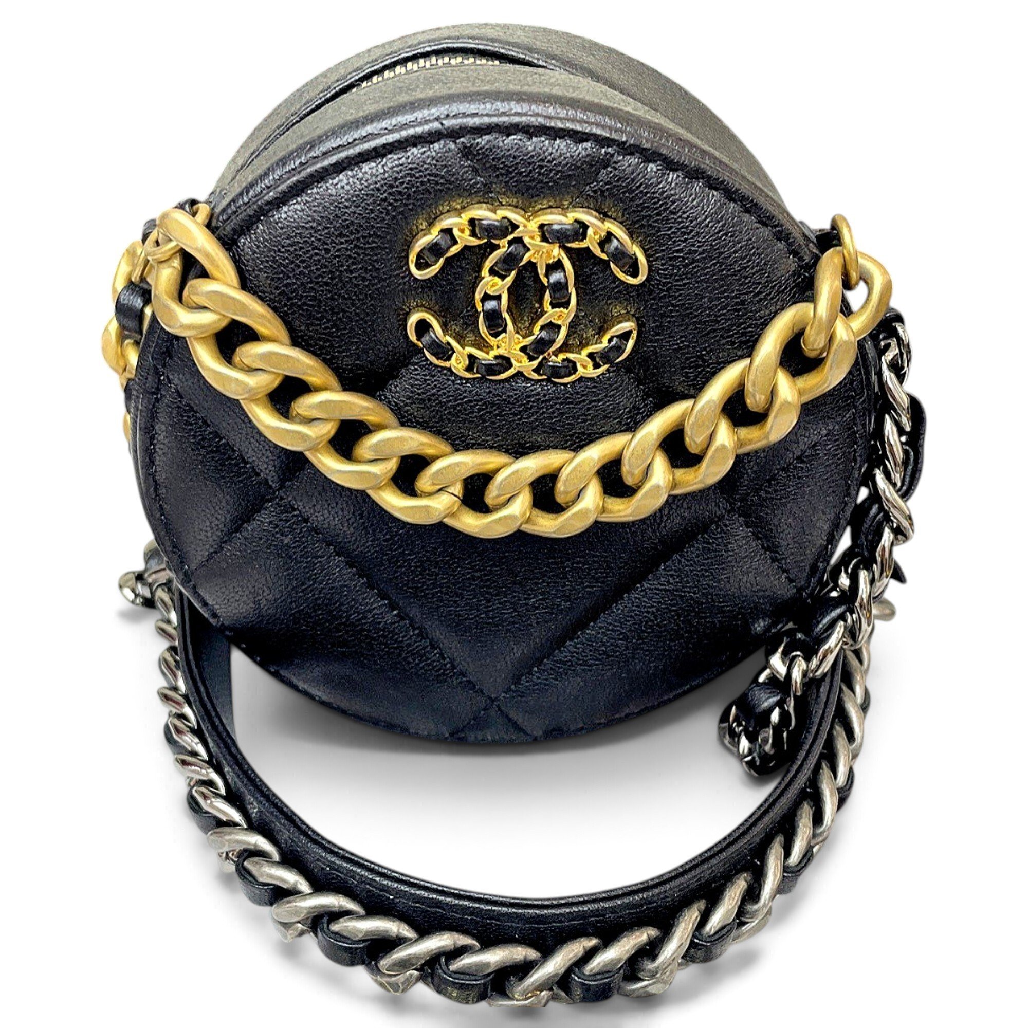 Chanel 19 leather handbag