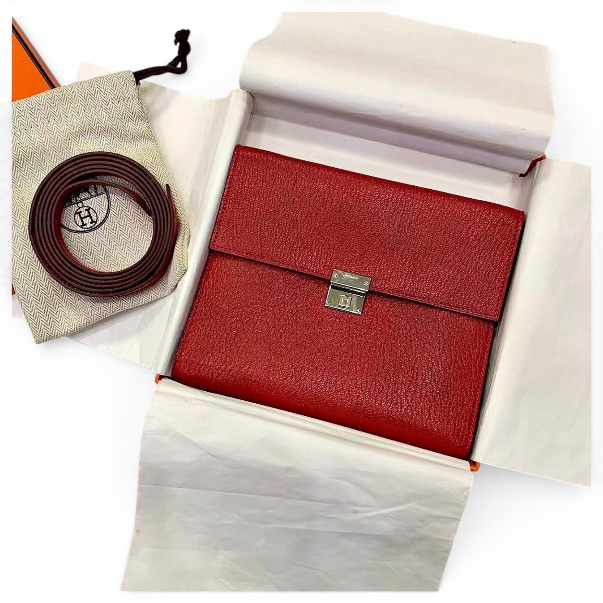 Clic 16 leather handbag