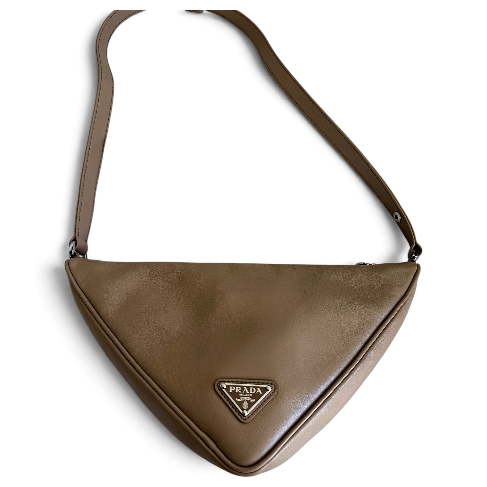 Triangle leather handbag