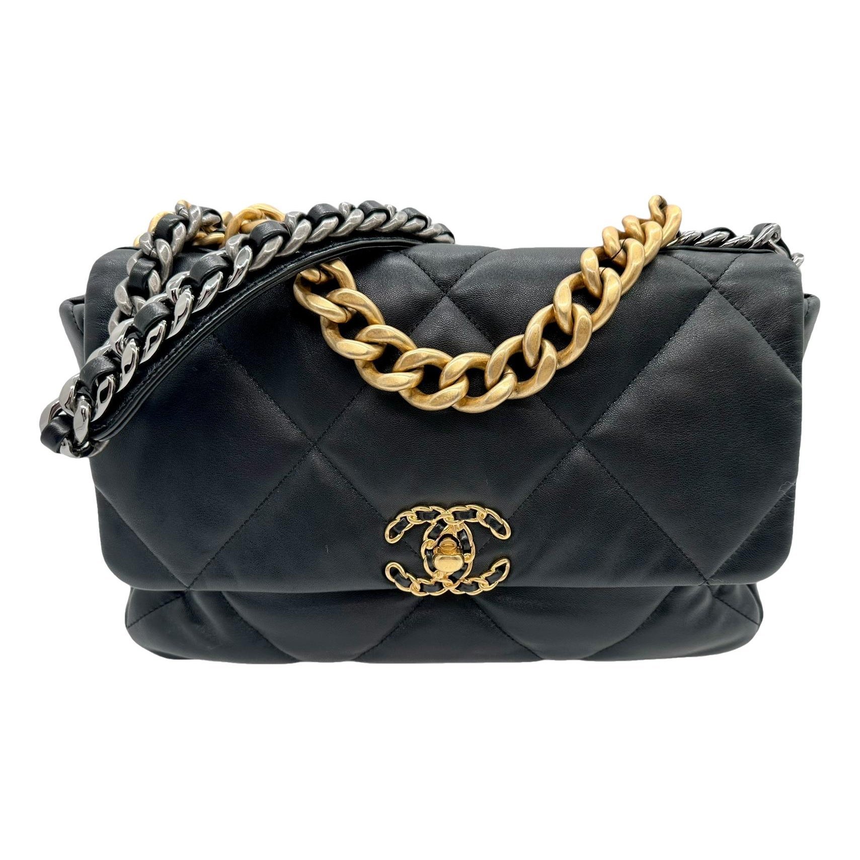 Chanel 19 leather handbag