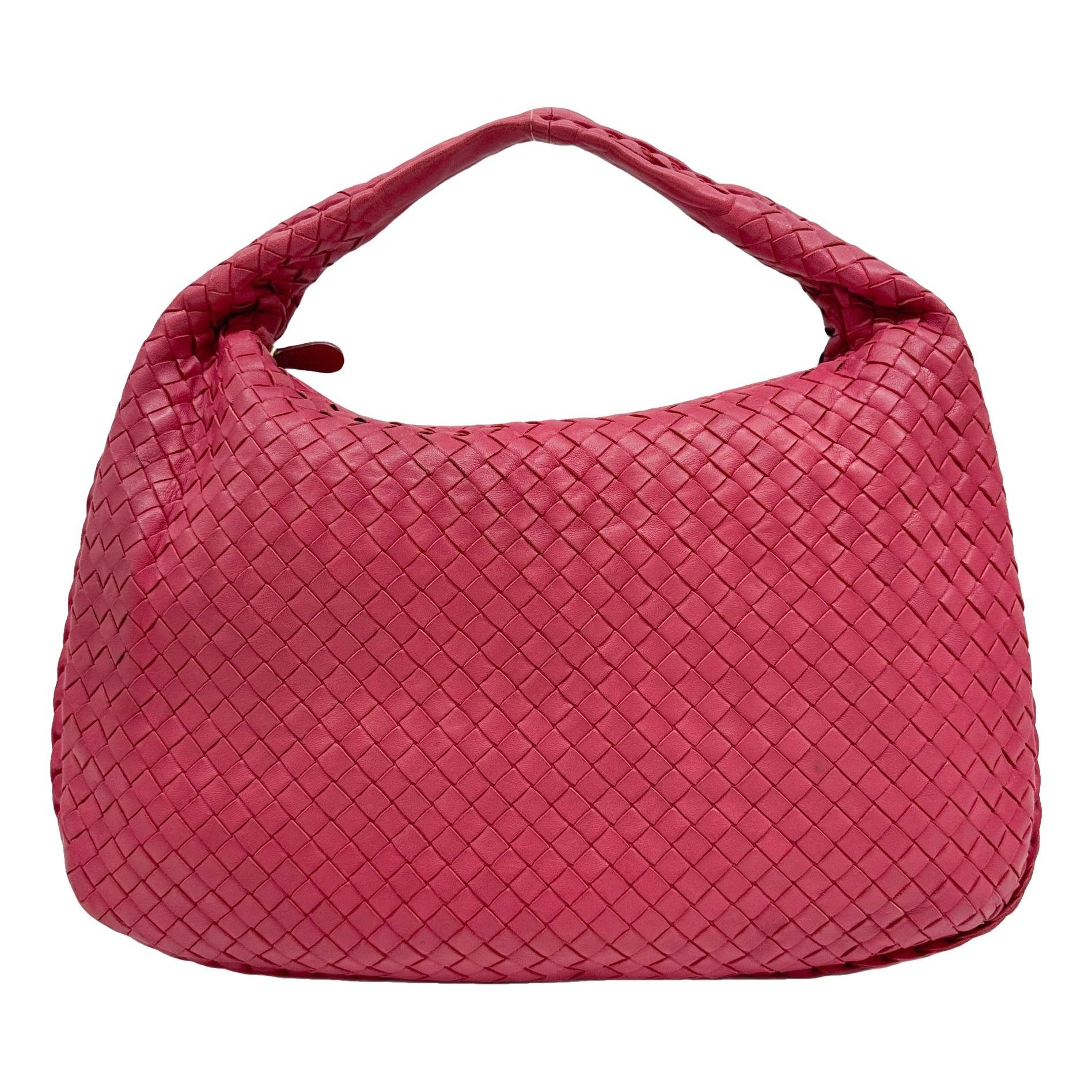 Veneta leather handbag